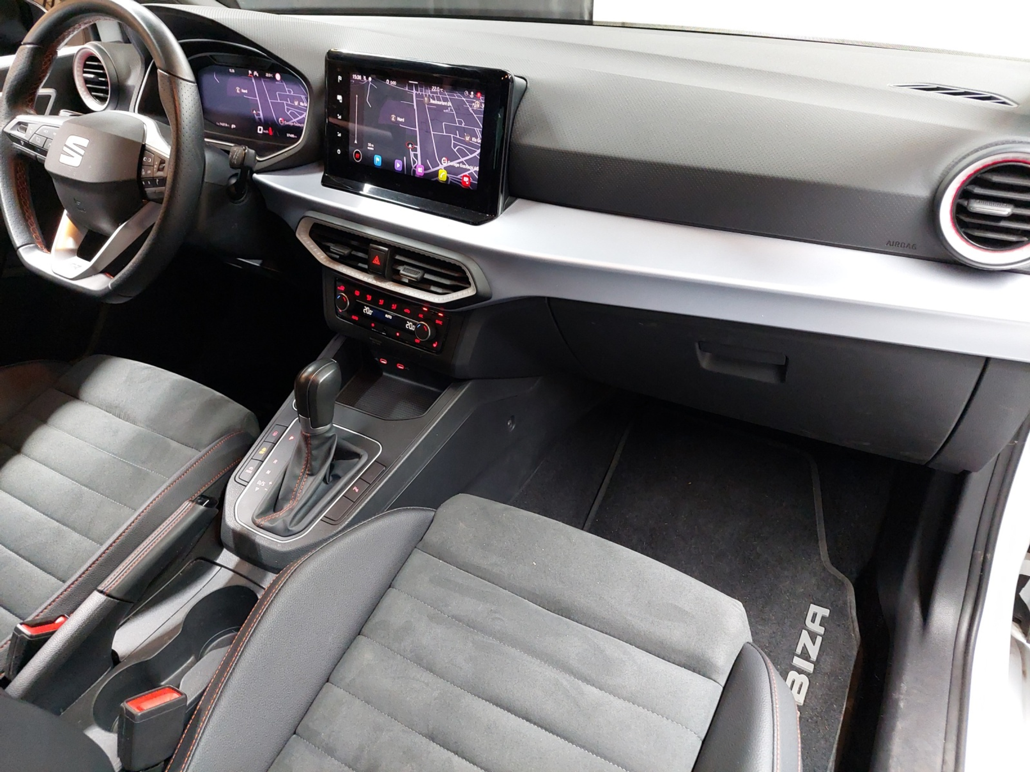 listing desktop thumbnail image 9