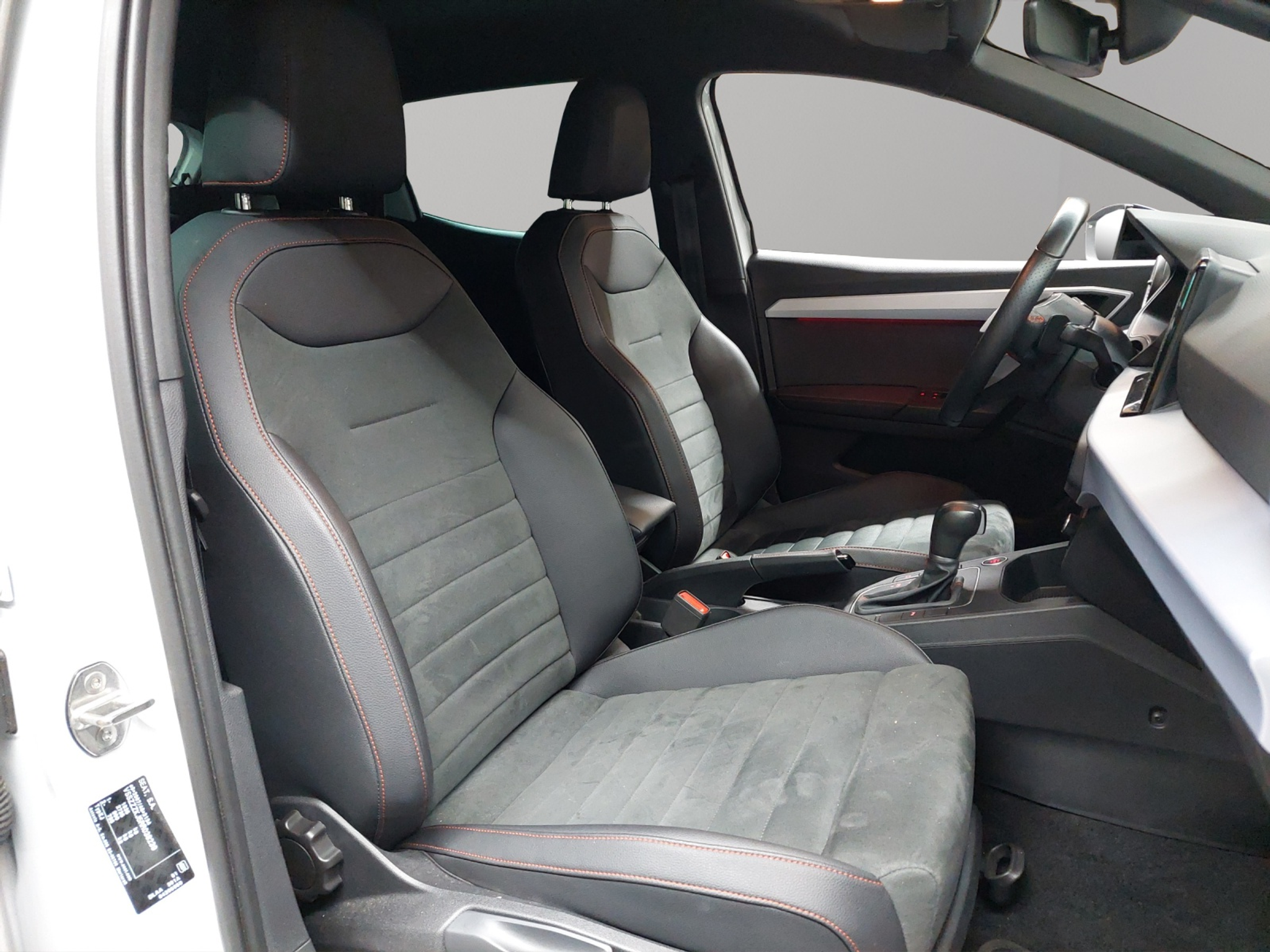 listing desktop thumbnail image 8