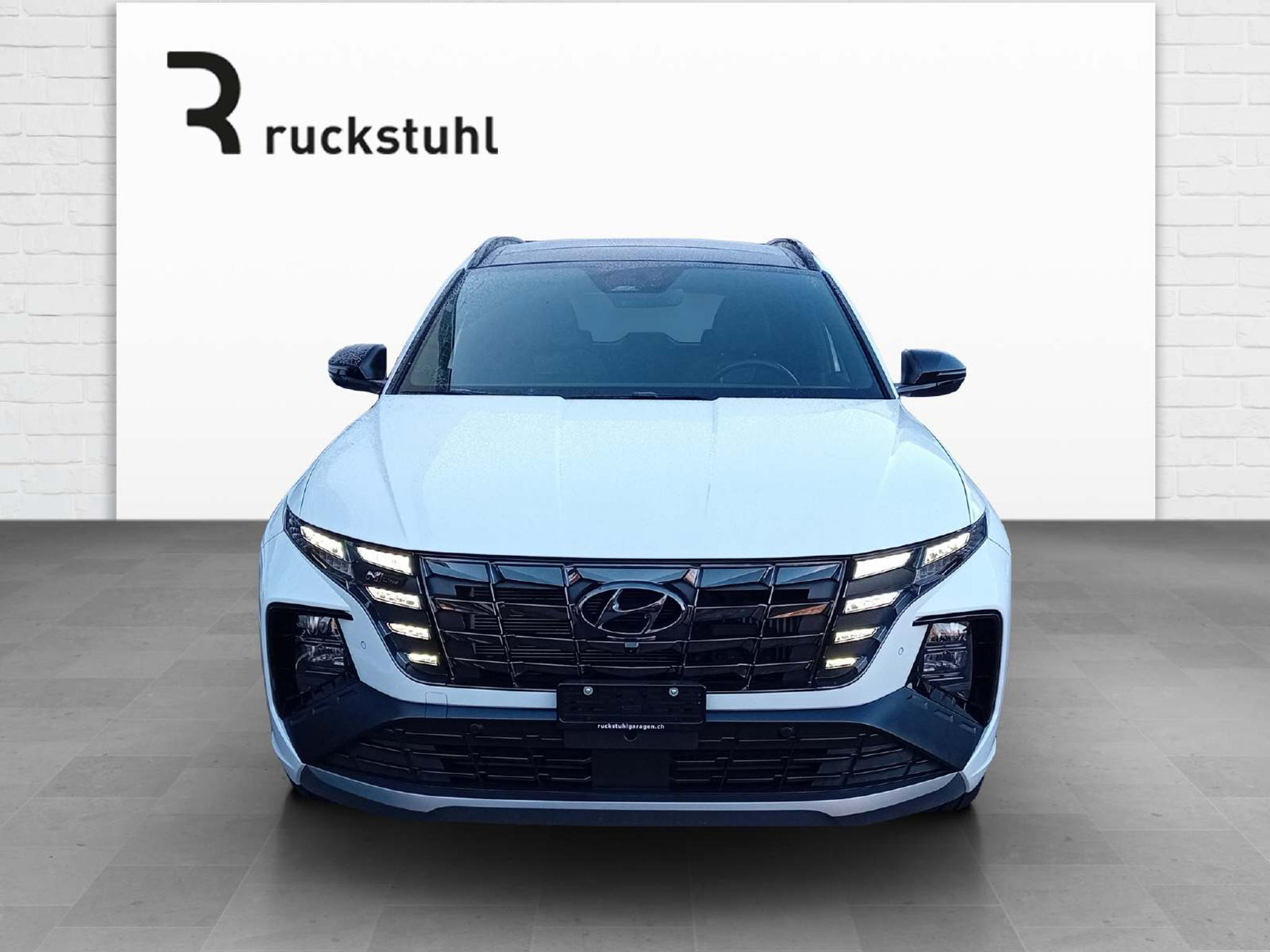 listing desktop thumbnail image 1