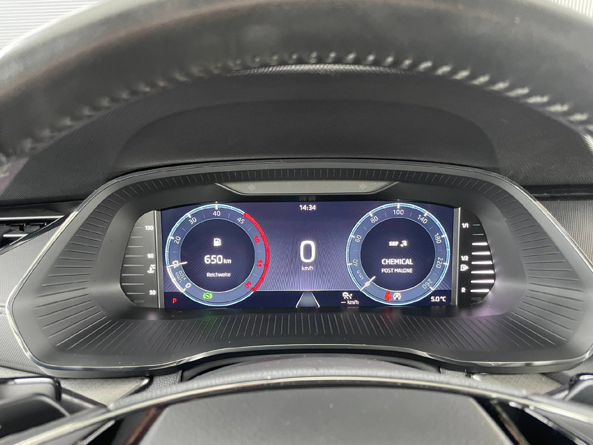 listing desktop thumbnail image 8