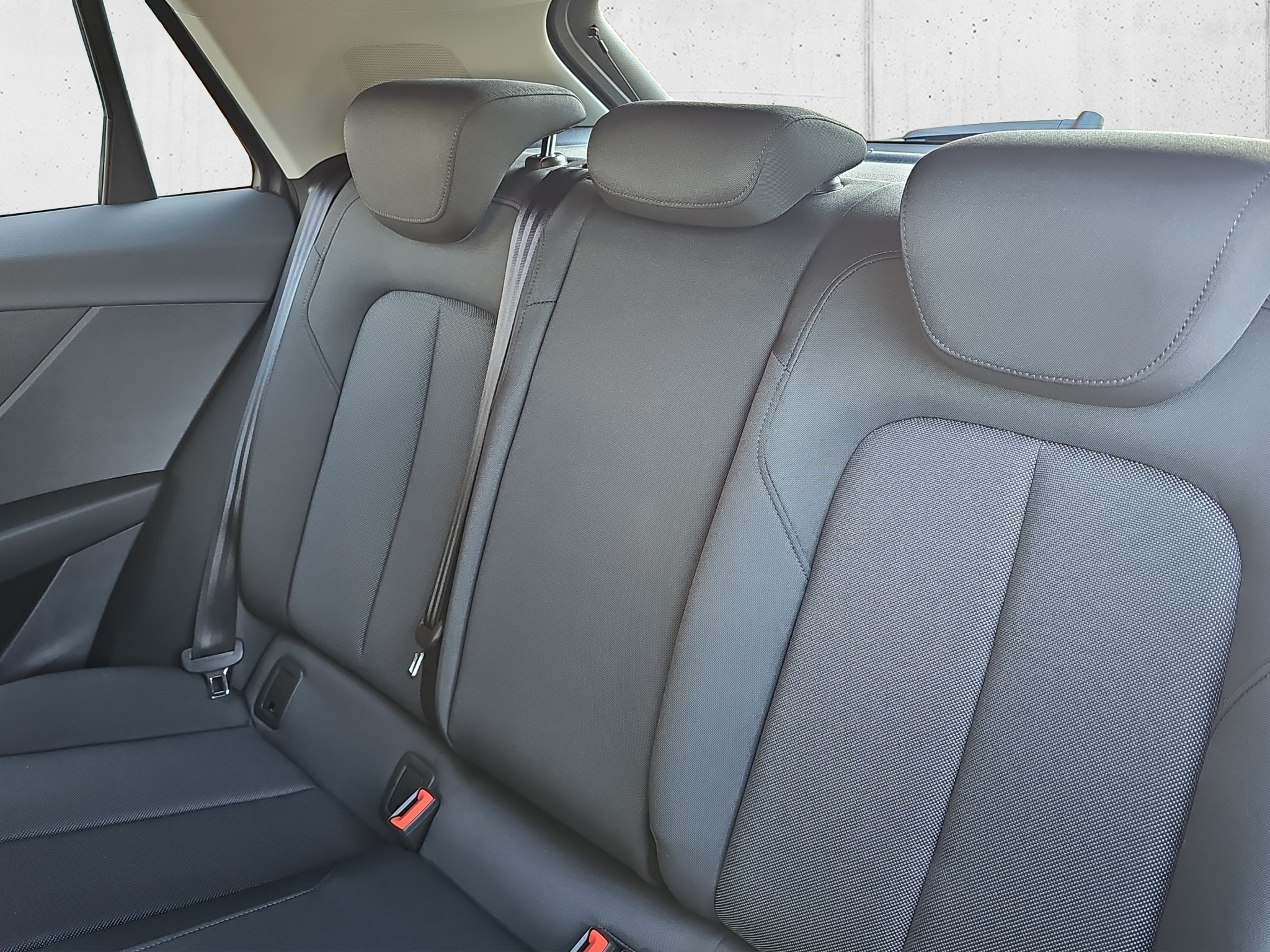 listing desktop thumbnail image 26