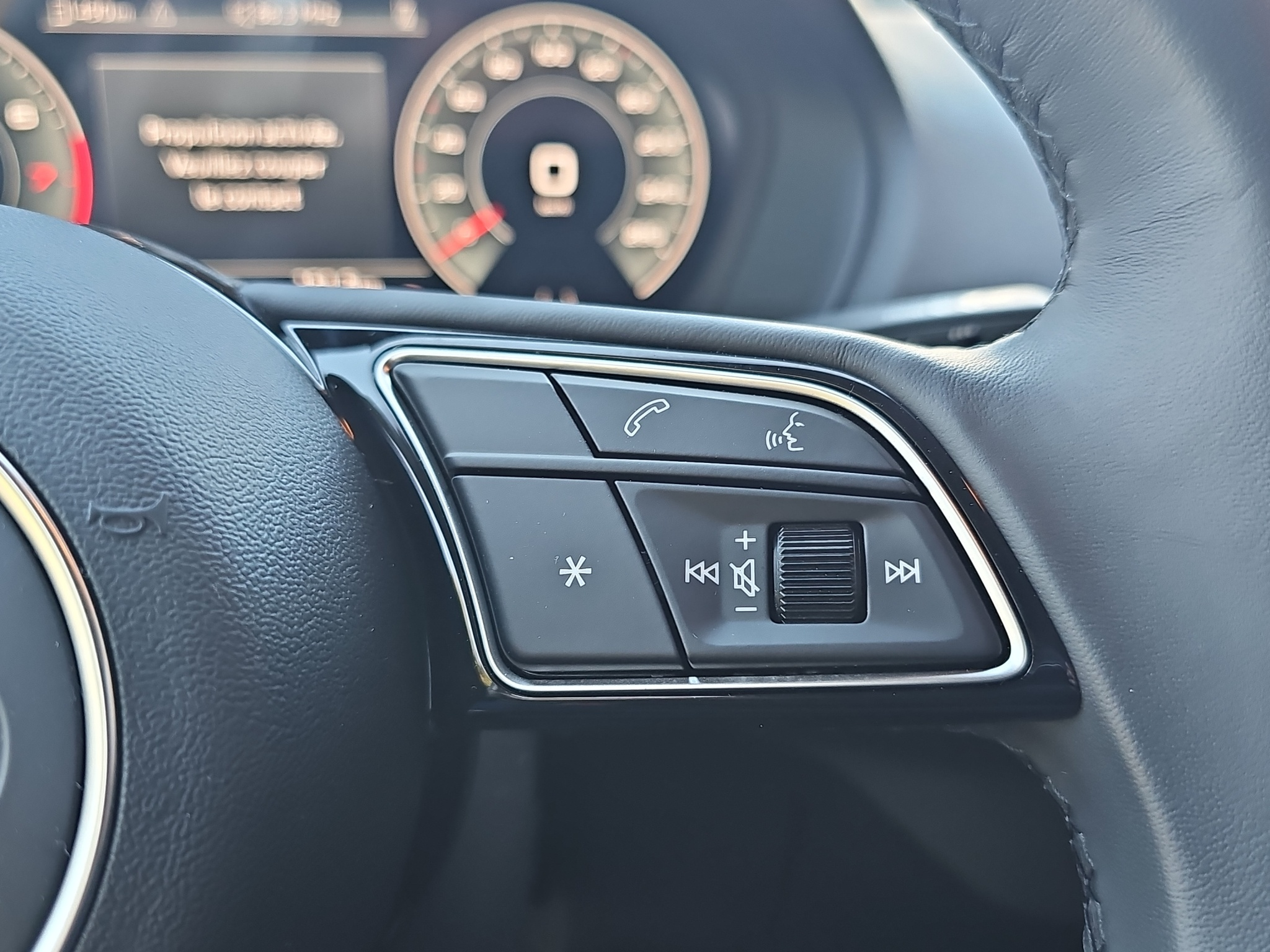 listing desktop thumbnail image 16