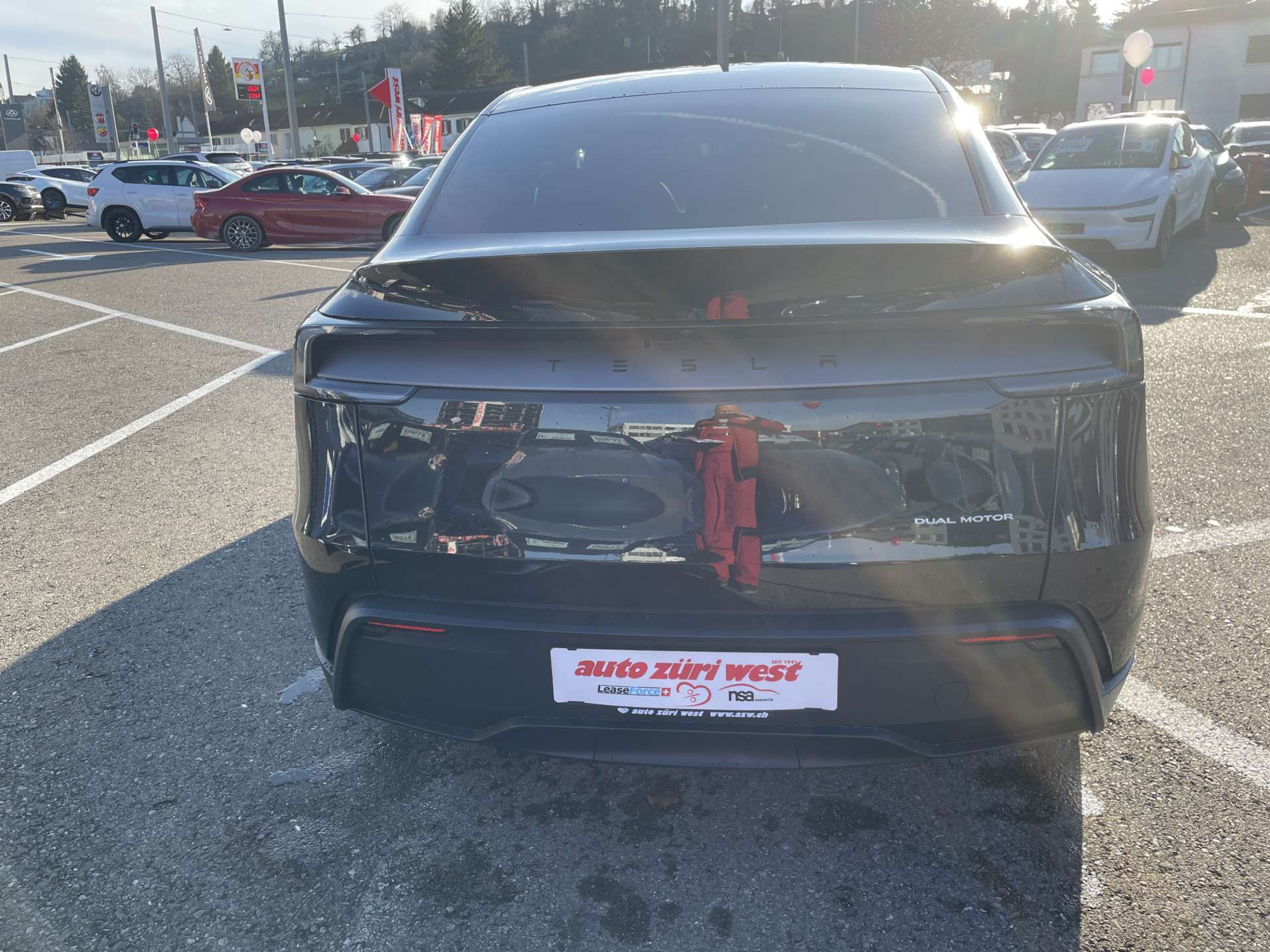 listing desktop thumbnail image 14