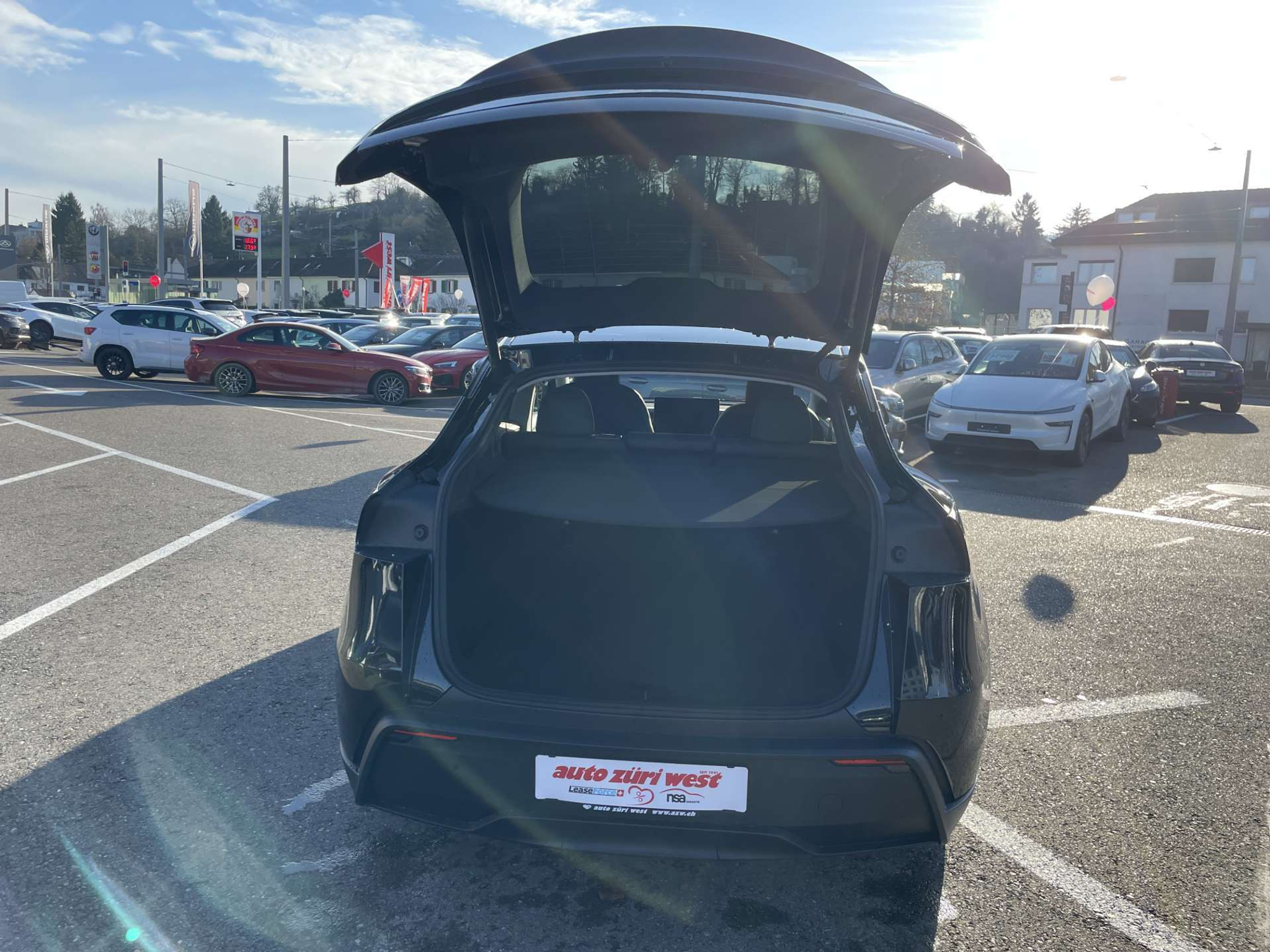 listing desktop thumbnail image 7