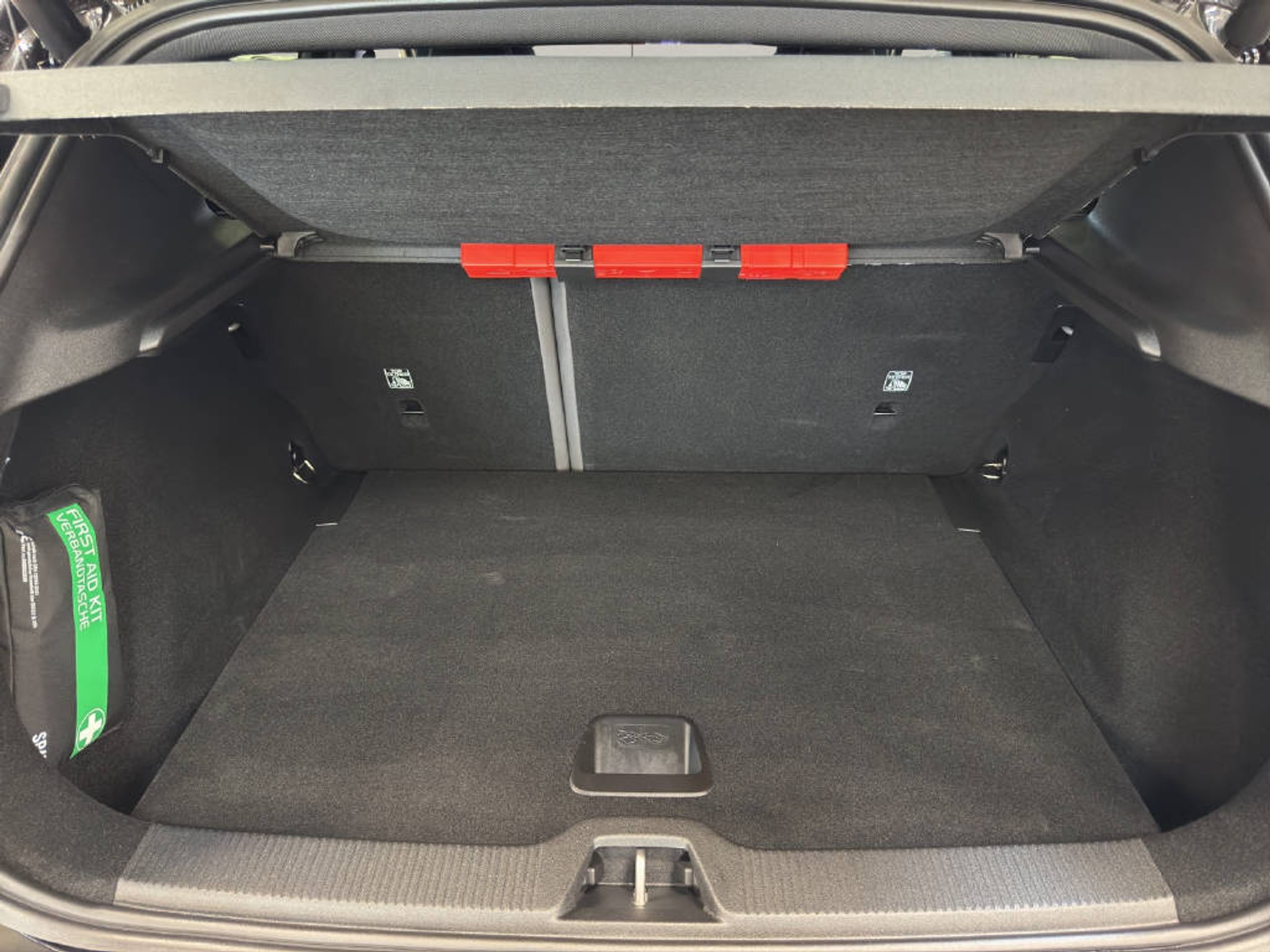 listing desktop thumbnail image 15