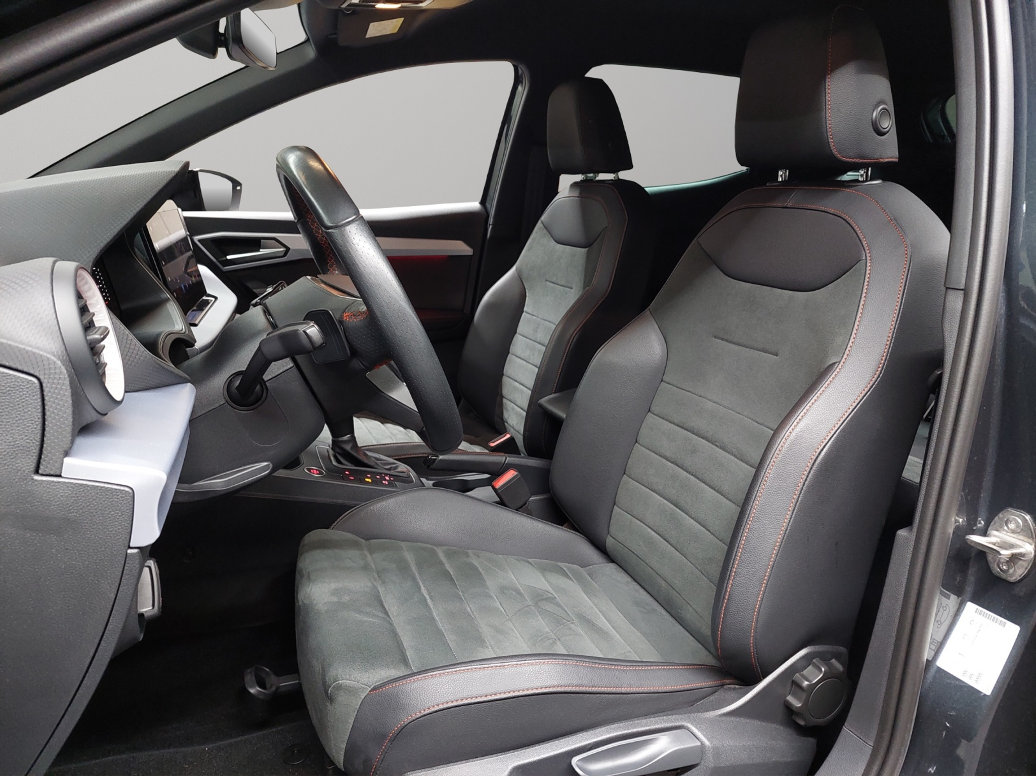 listing desktop thumbnail image 5