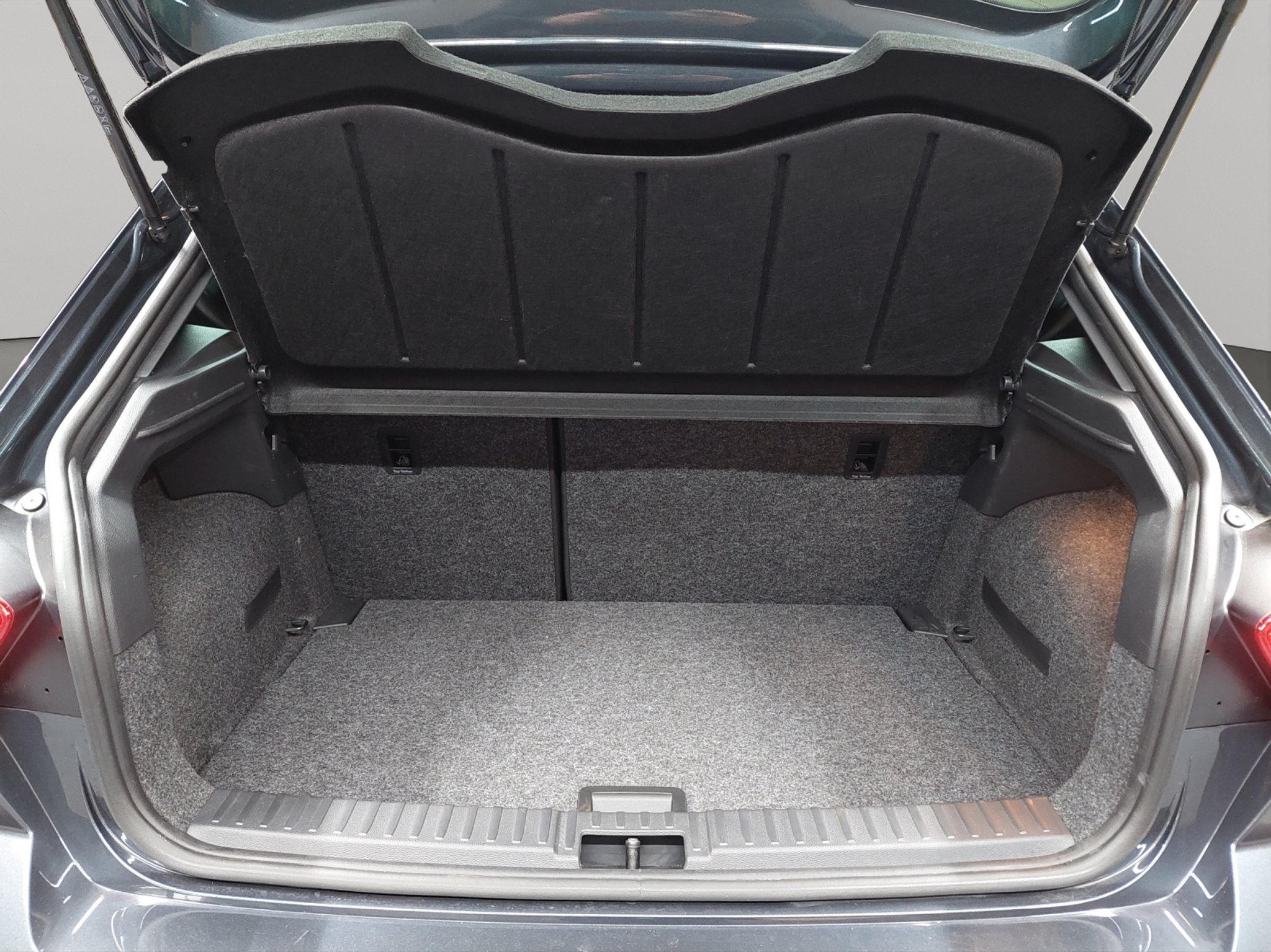 listing desktop thumbnail image 10