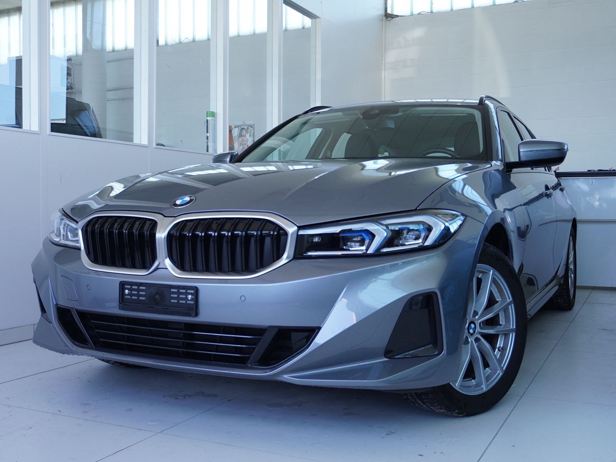 car-image-0