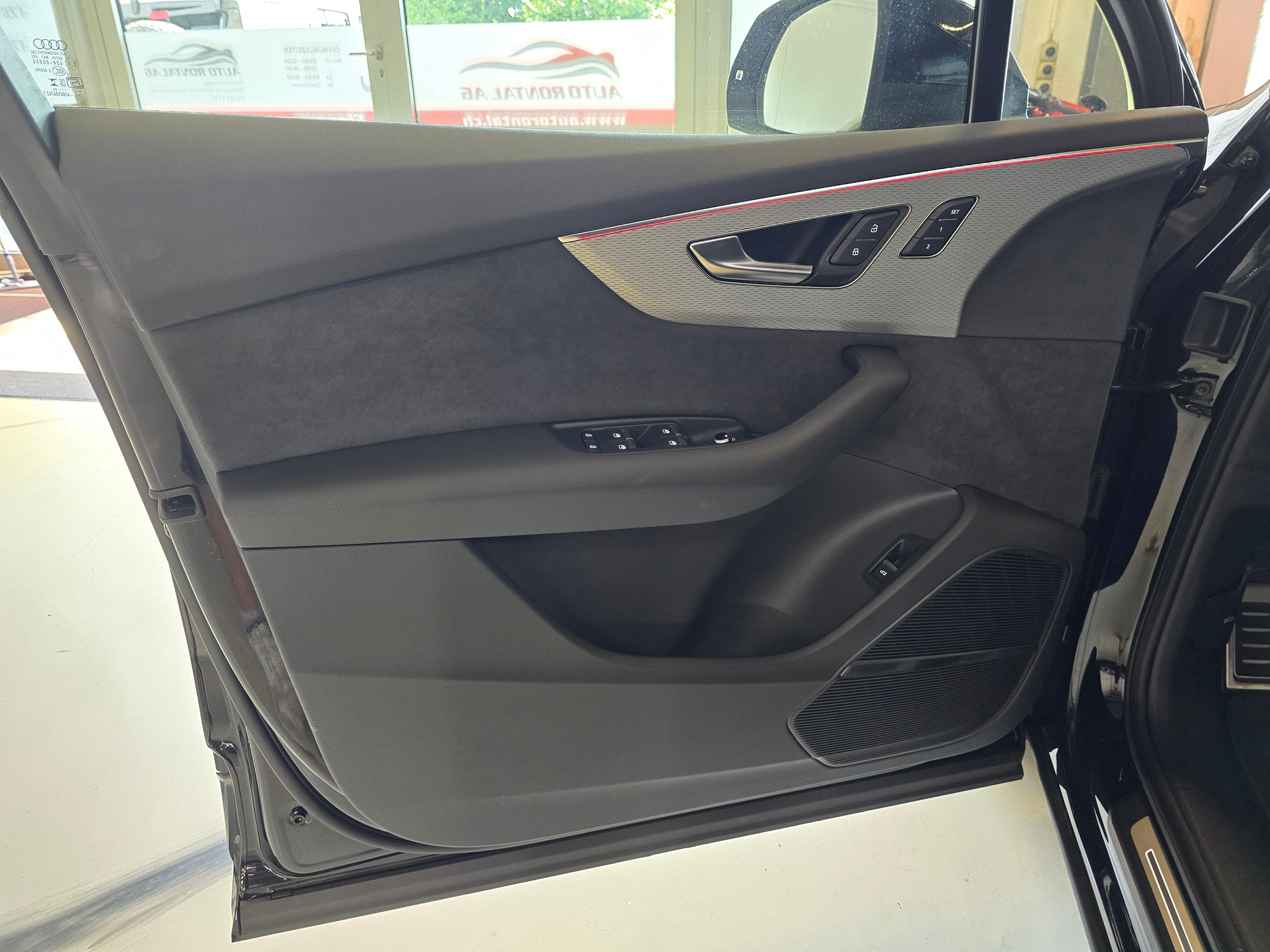 listing desktop thumbnail image 20