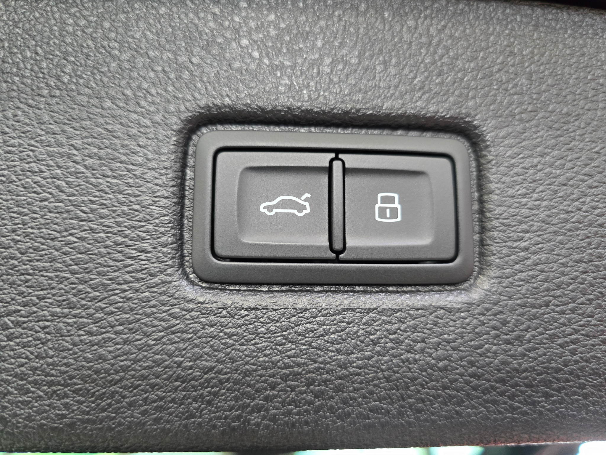 listing desktop thumbnail image 27