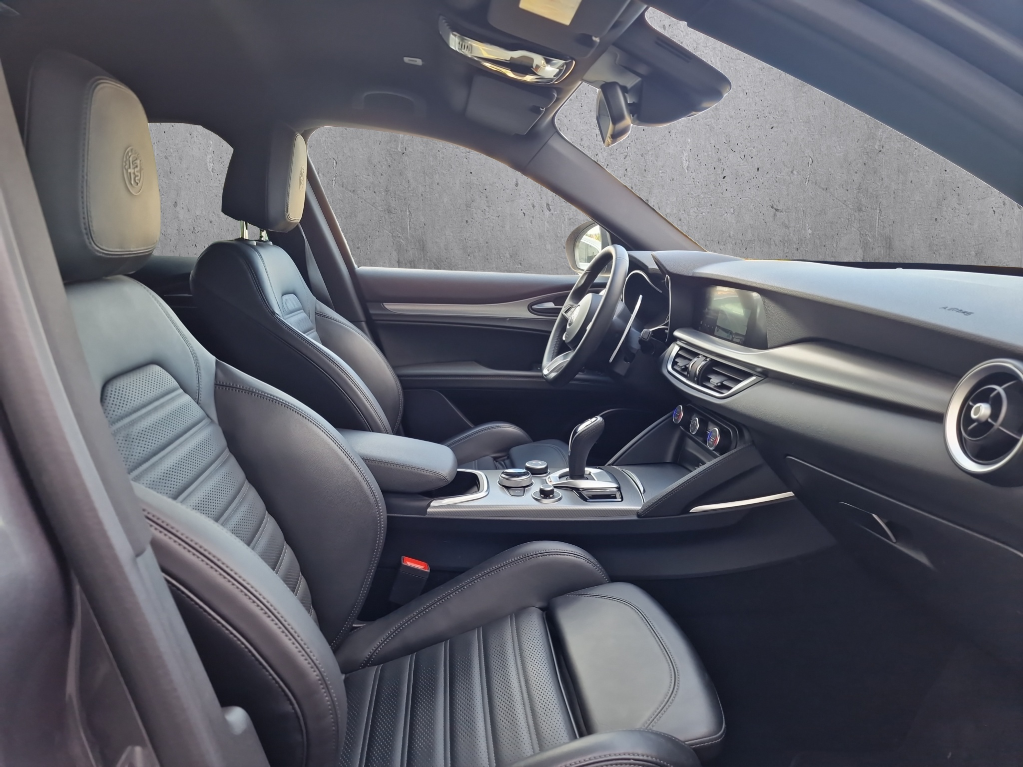 listing desktop thumbnail image 10