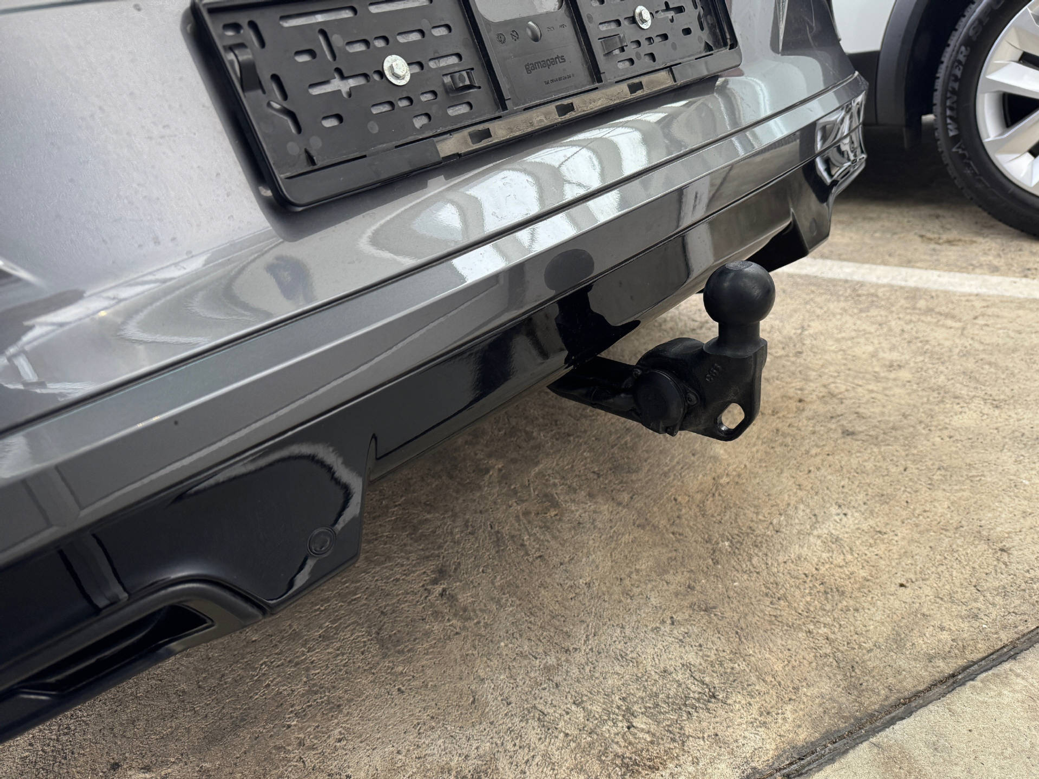 listing desktop thumbnail image 11