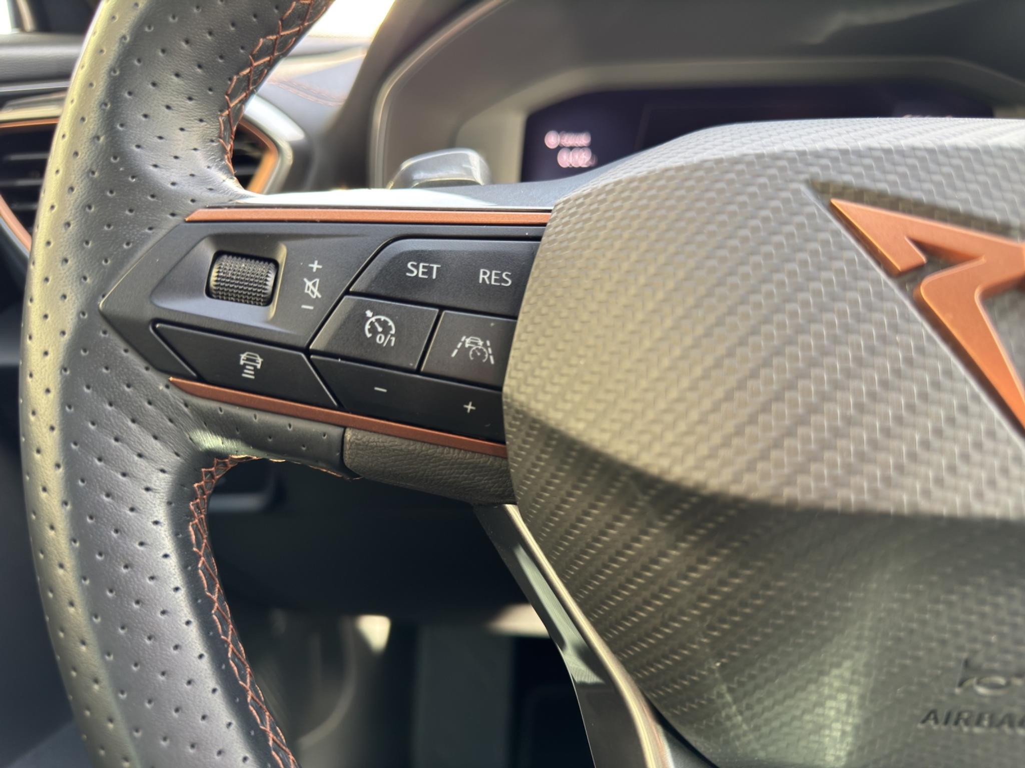 listing desktop thumbnail image 9