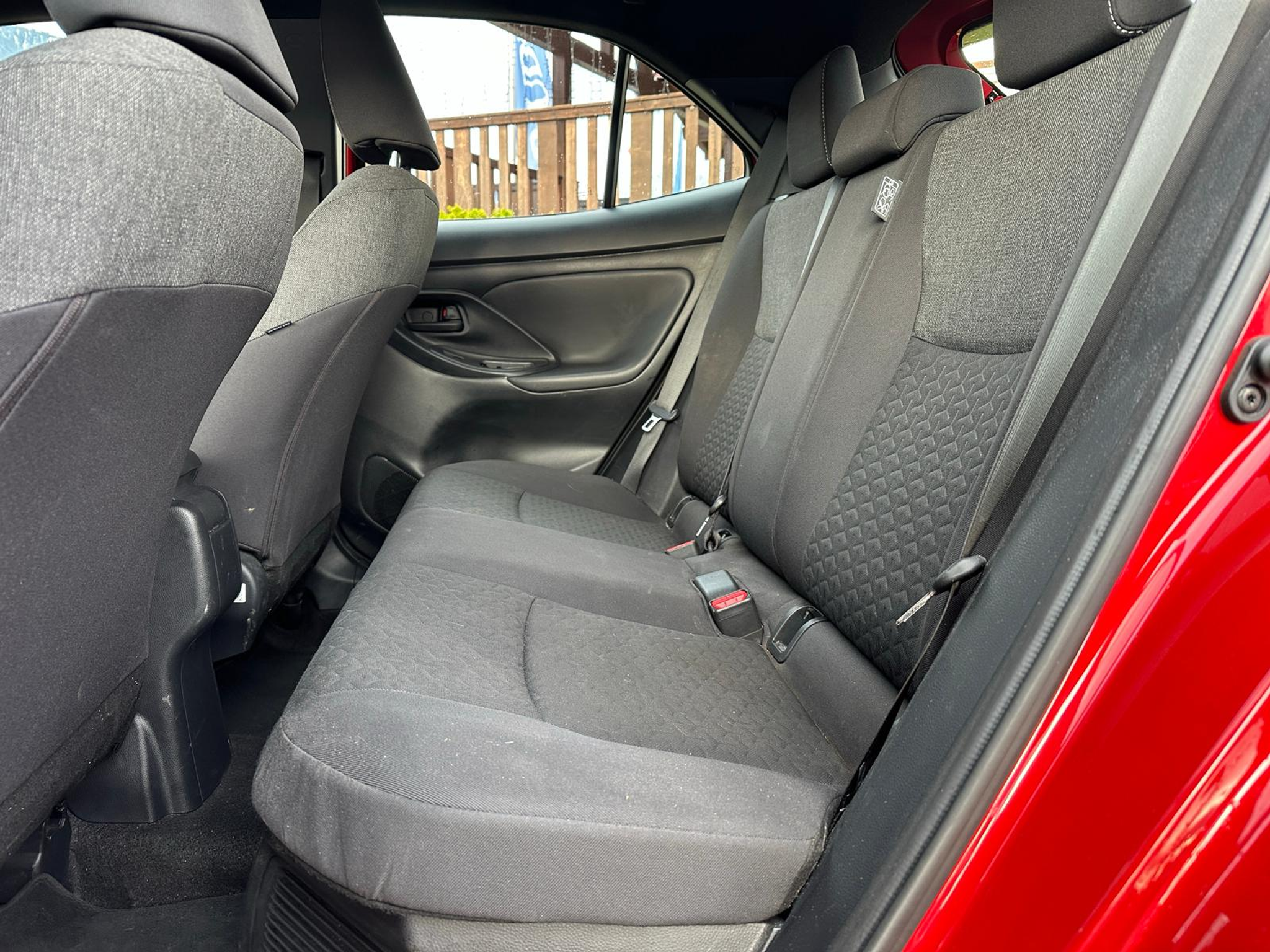 listing desktop thumbnail image 9