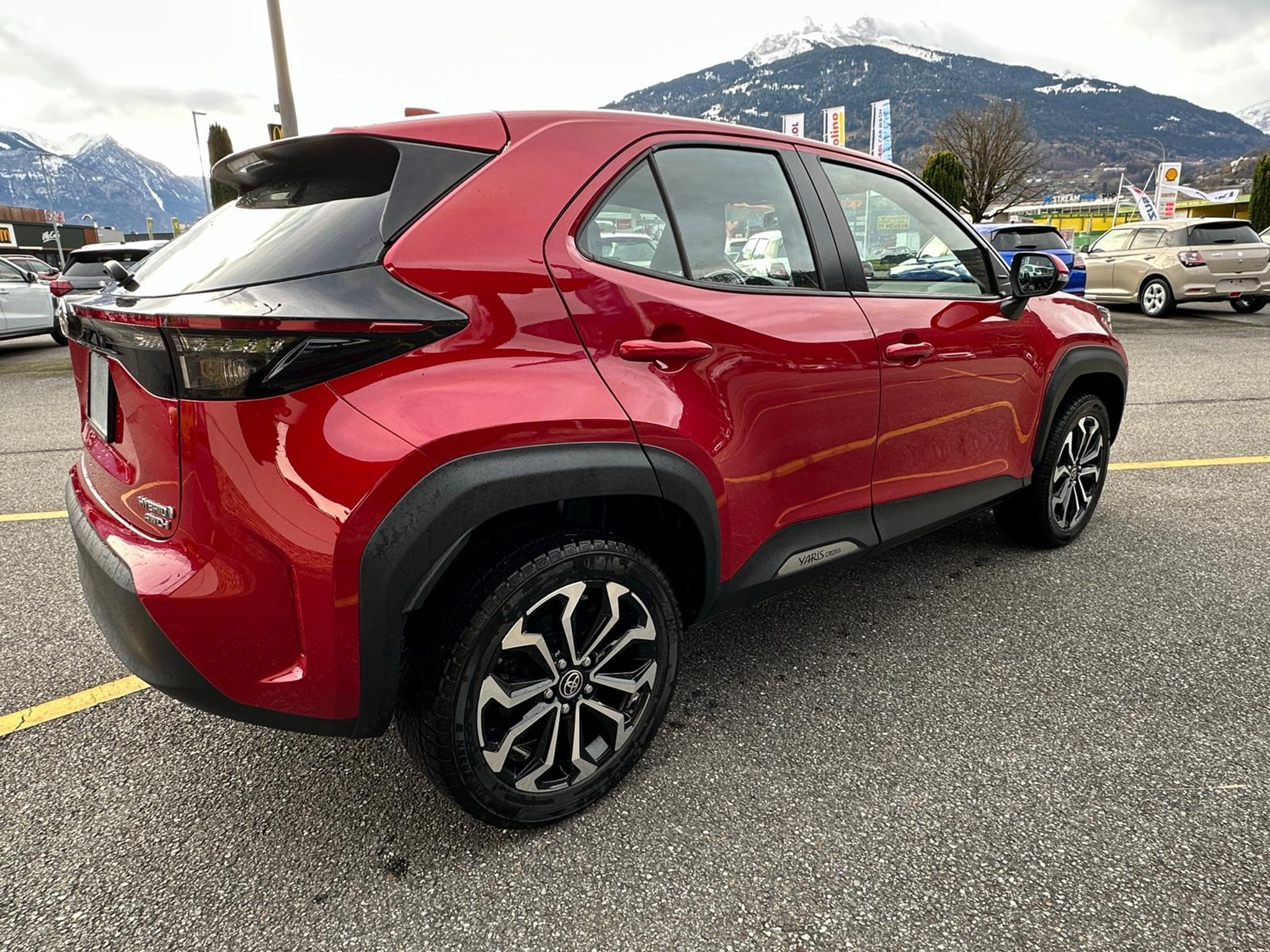 listing desktop thumbnail image 4