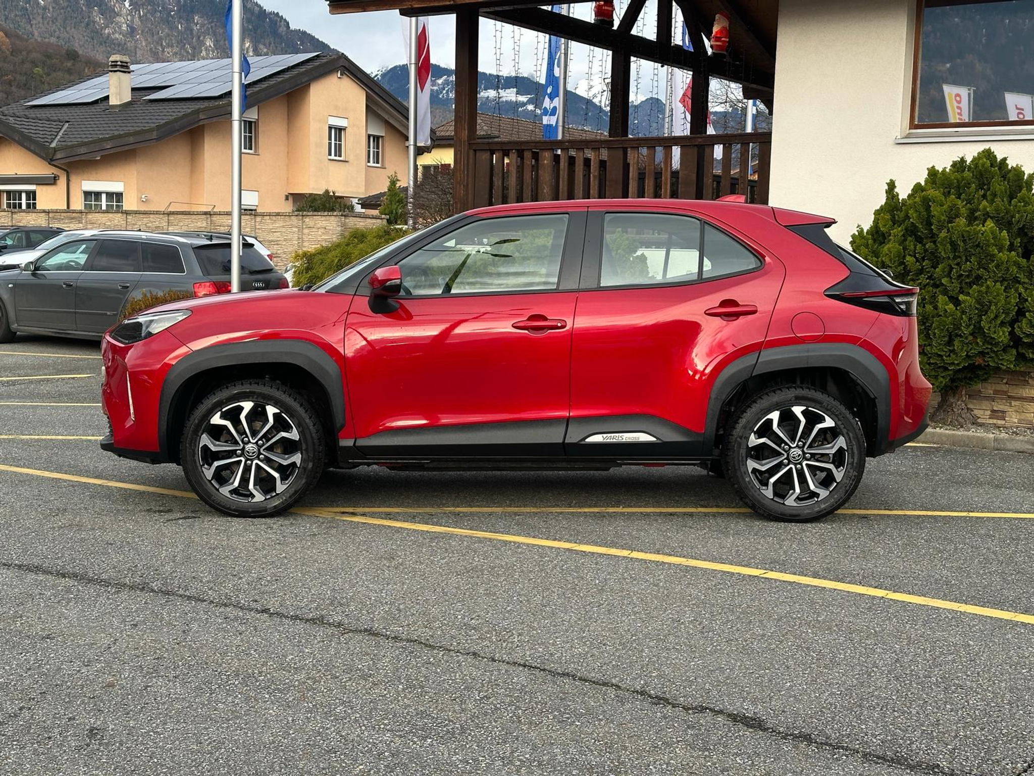 listing desktop thumbnail image 2