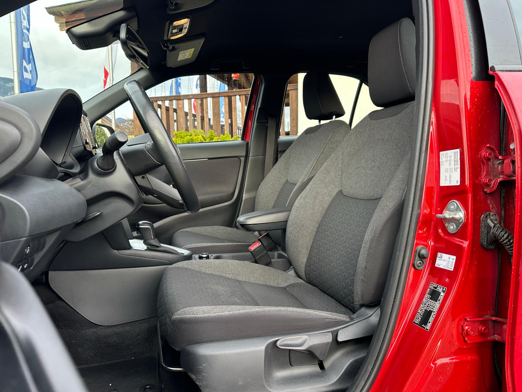 listing desktop thumbnail image 10