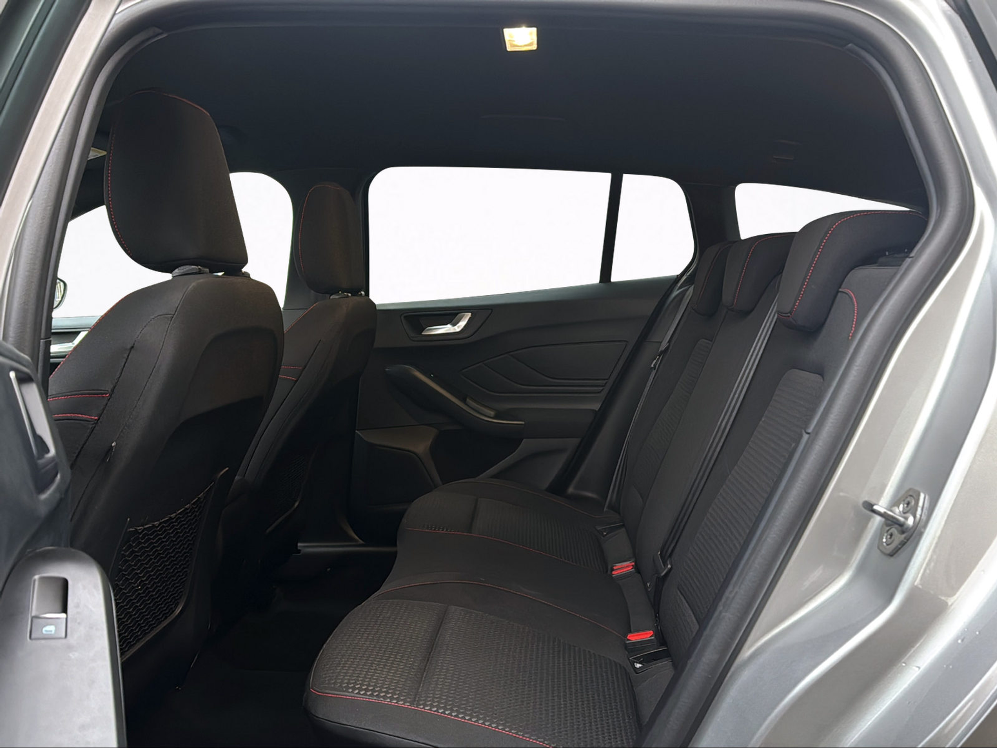 listing desktop thumbnail image 15