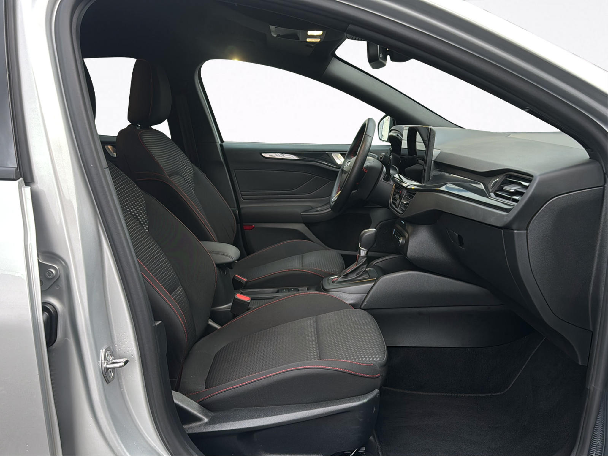 listing desktop thumbnail image 16