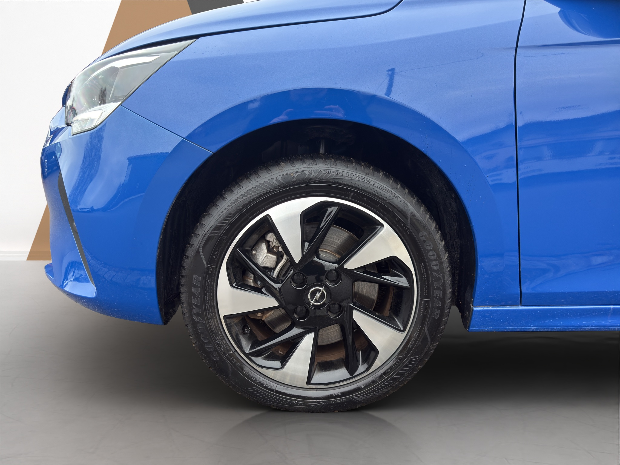 listing desktop thumbnail image 18