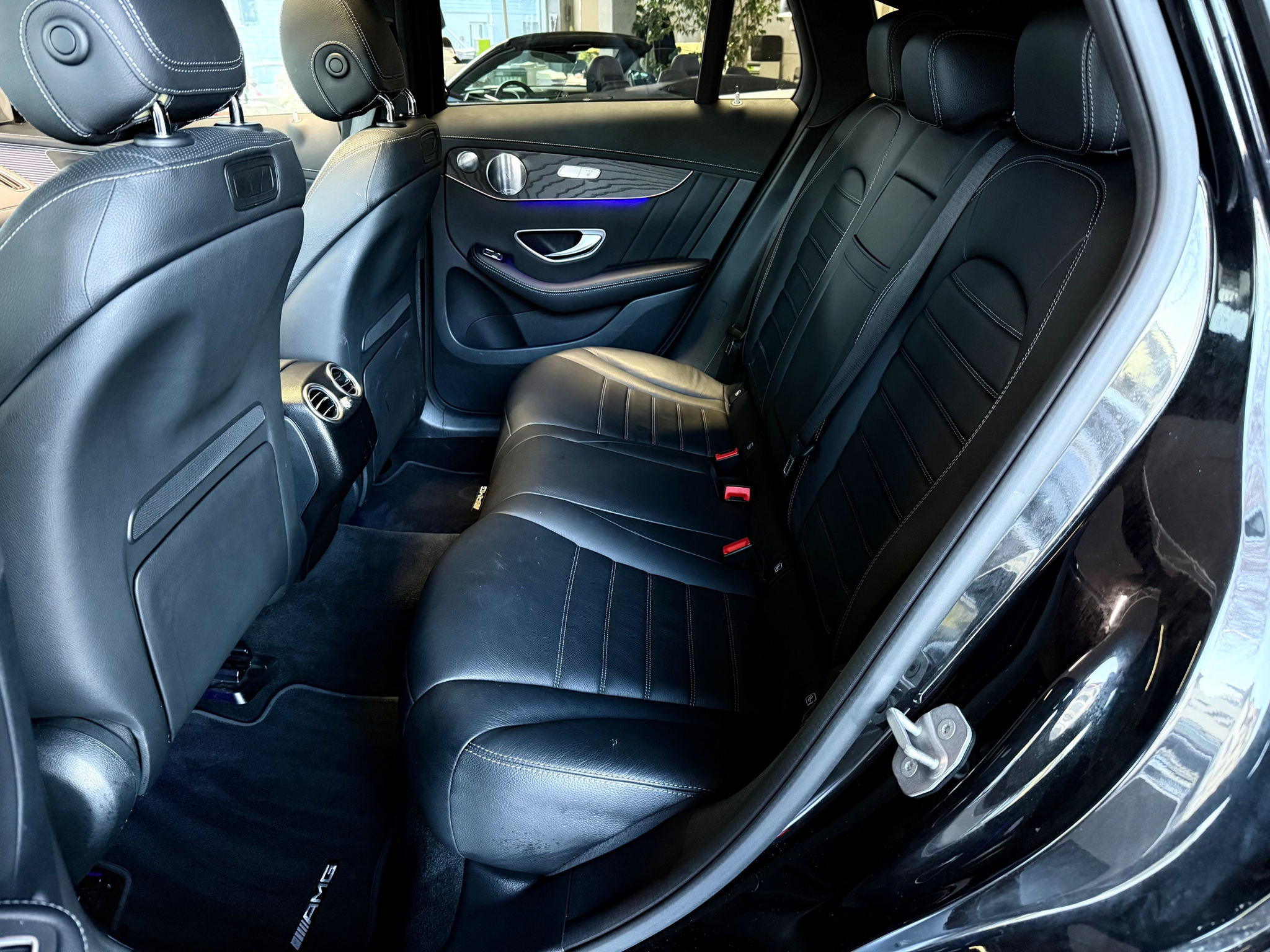 listing desktop thumbnail image 11