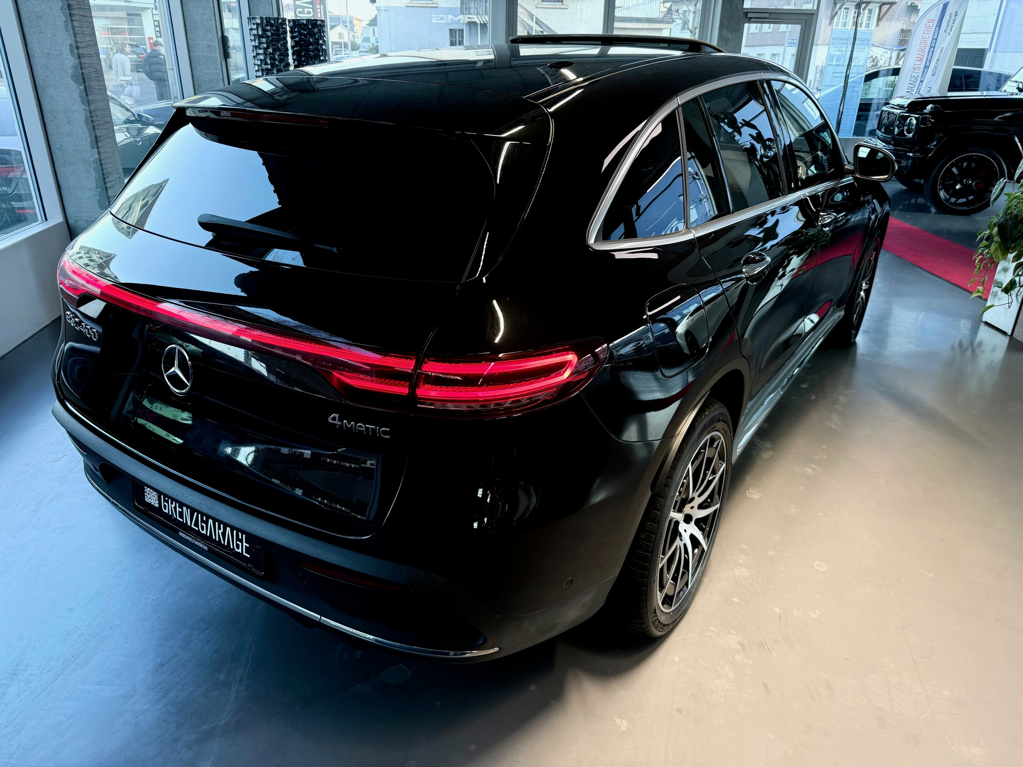 listing desktop thumbnail image 6