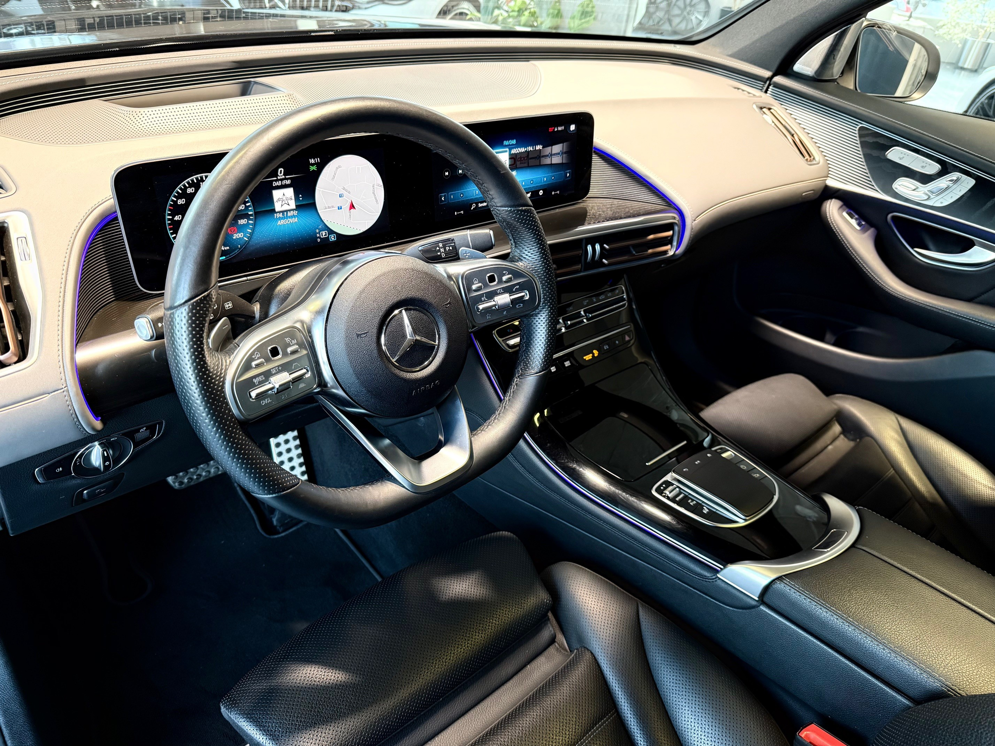 listing desktop thumbnail image 10