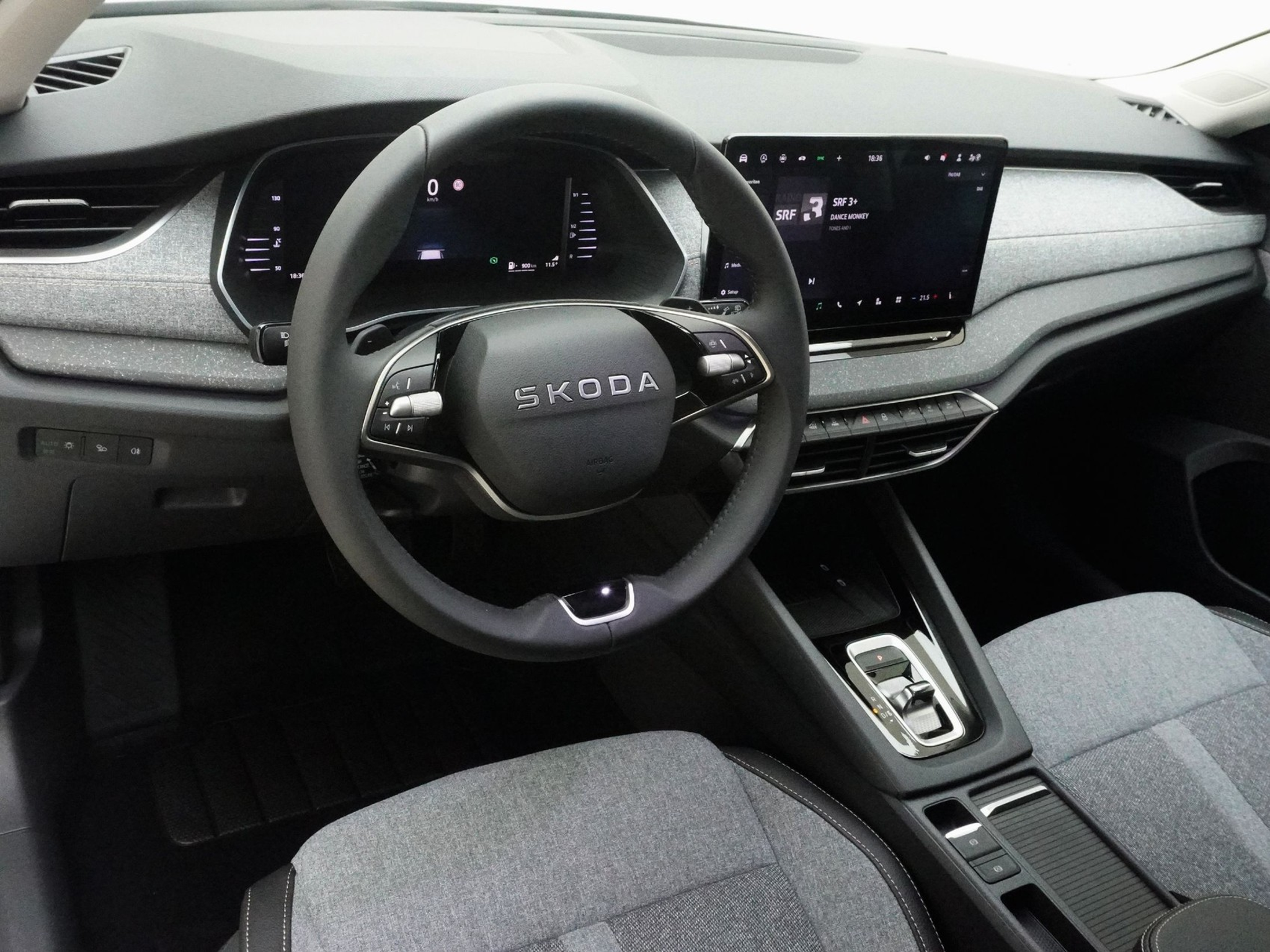 listing desktop thumbnail image 4