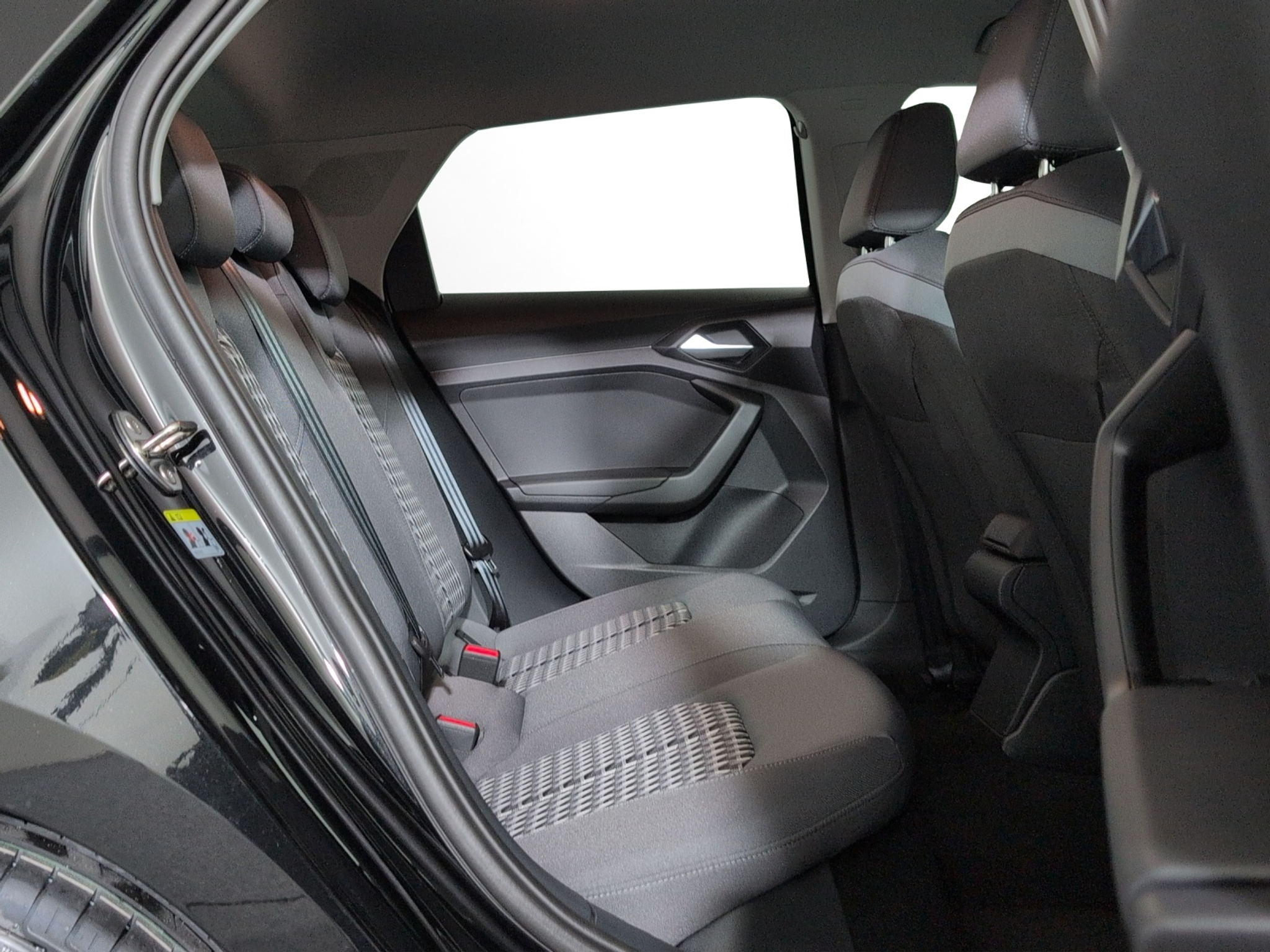 listing desktop thumbnail image 8