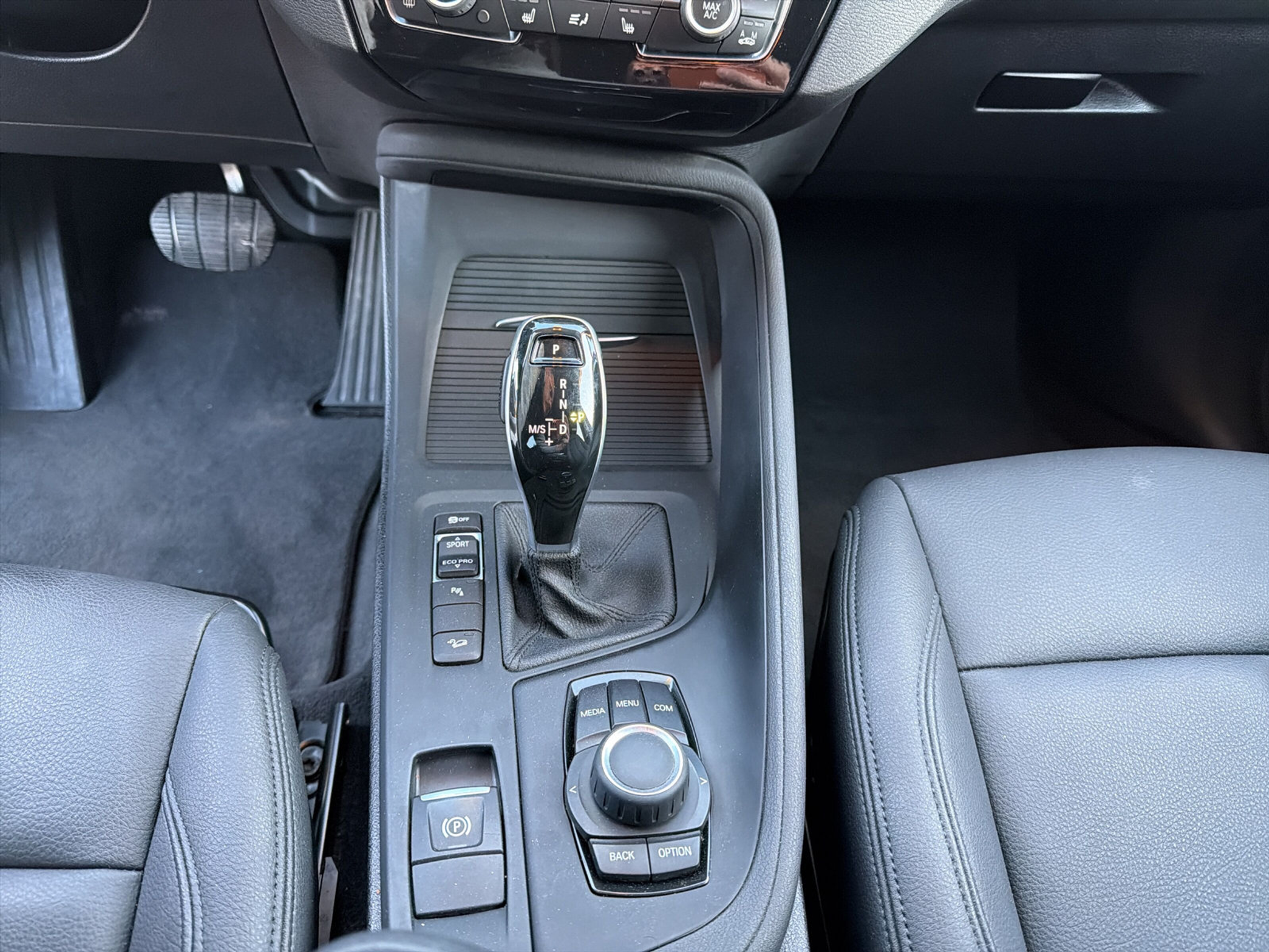 listing desktop thumbnail image 12