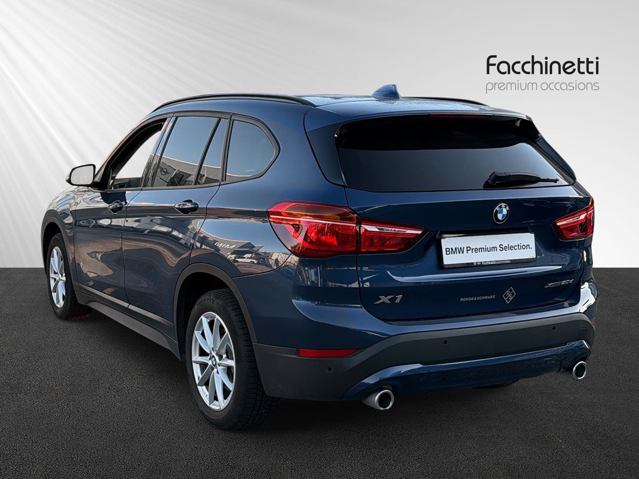 listing desktop thumbnail image 2