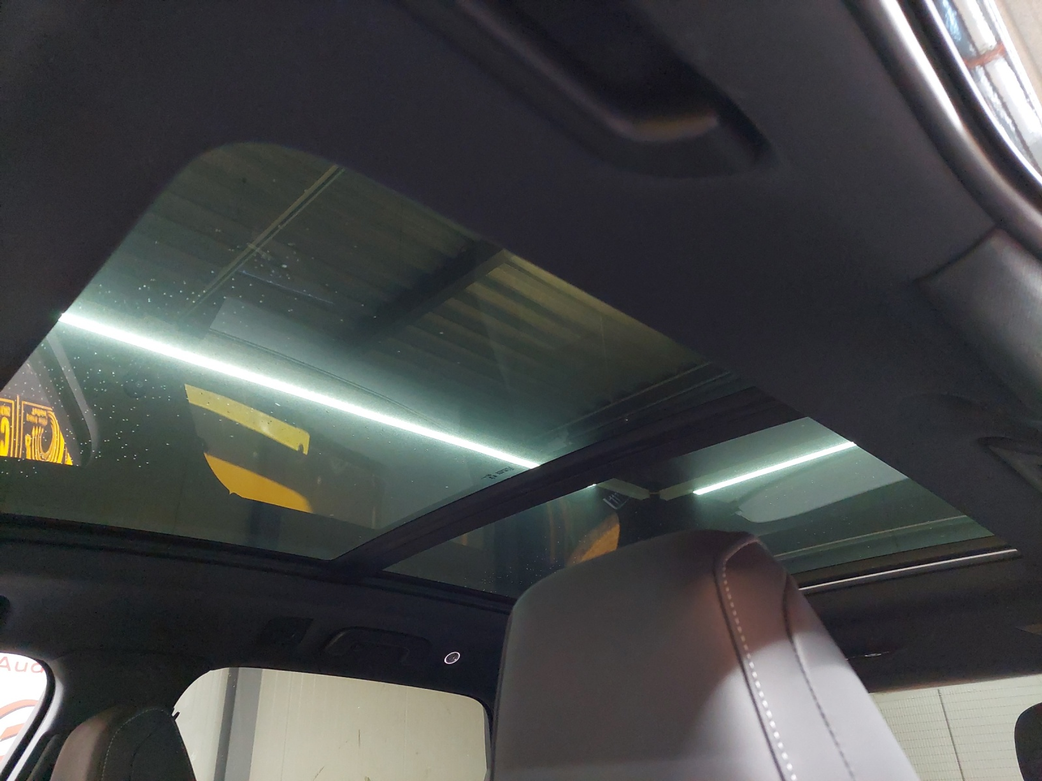 listing desktop thumbnail image 14