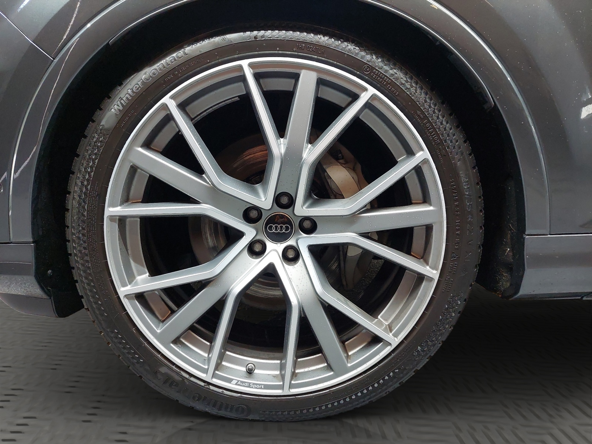 listing desktop thumbnail image 15