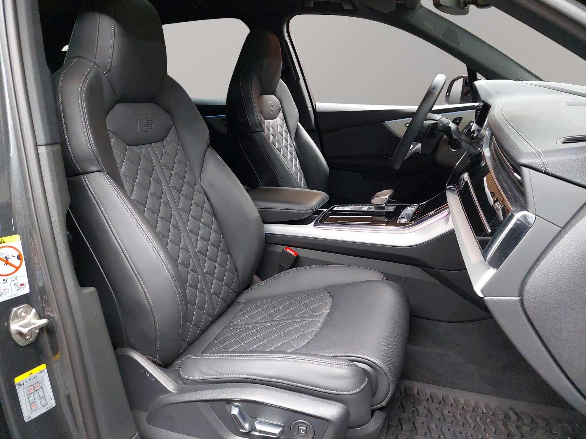 listing desktop thumbnail image 9