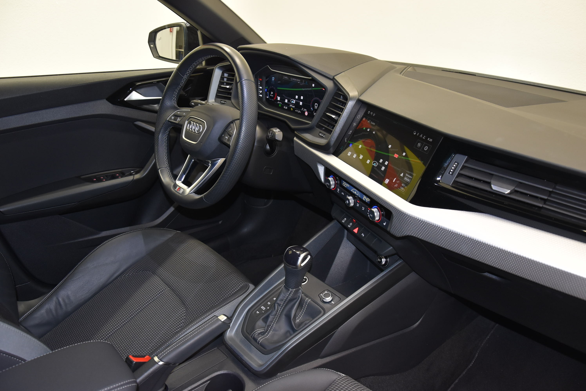 listing desktop thumbnail image 4