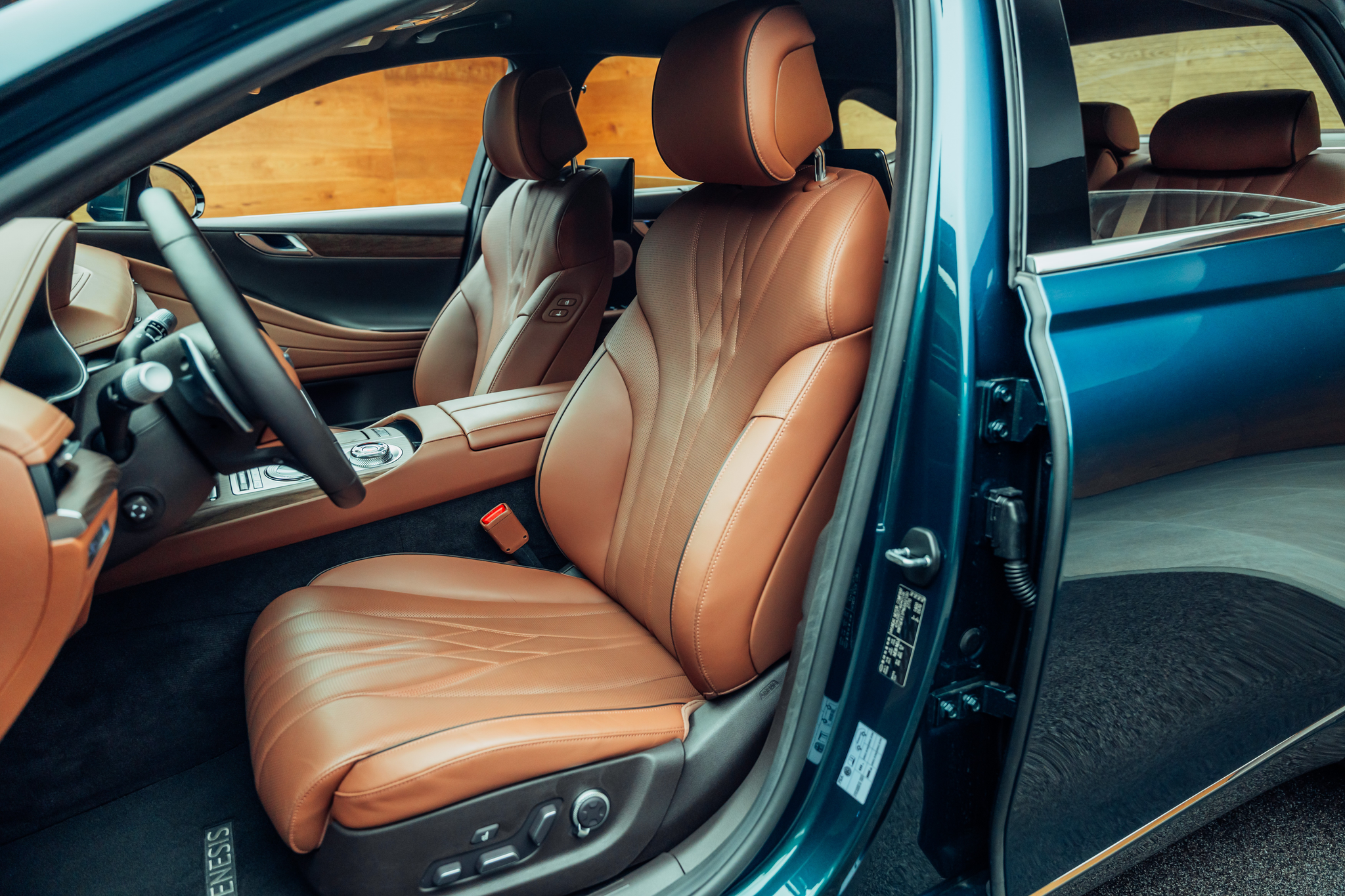 listing desktop thumbnail image 6