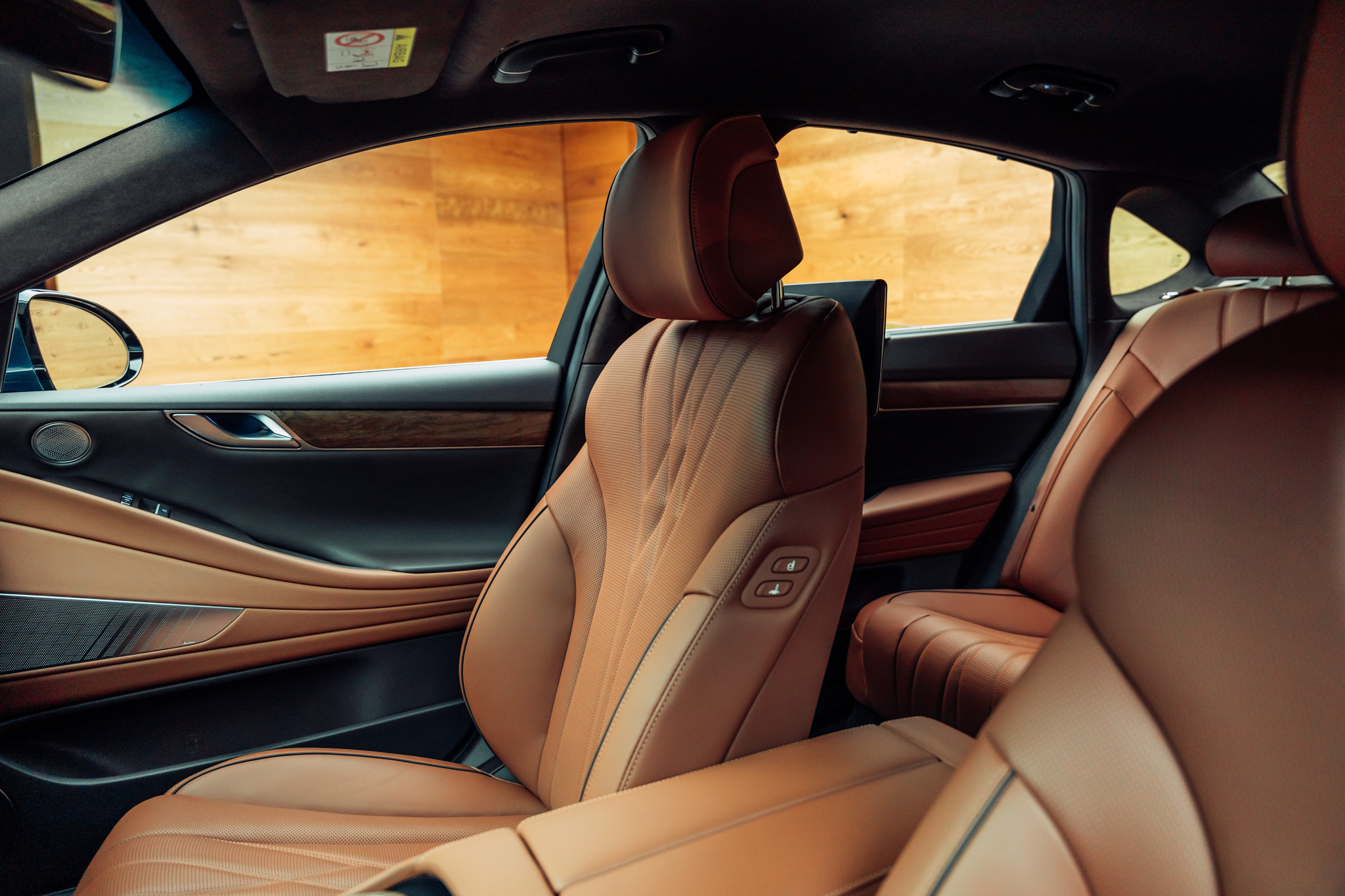 listing desktop thumbnail image 7