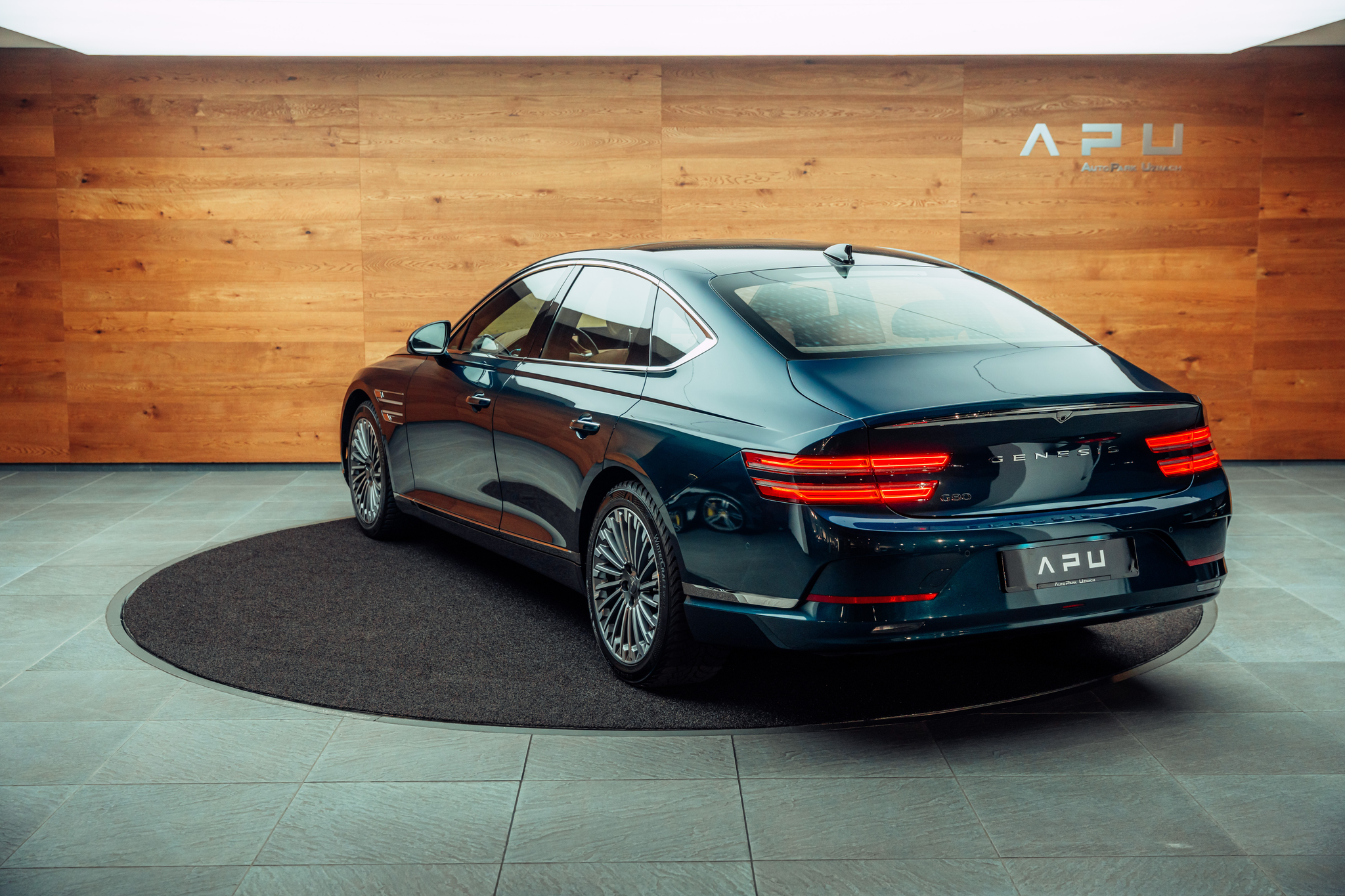 listing desktop thumbnail image 2