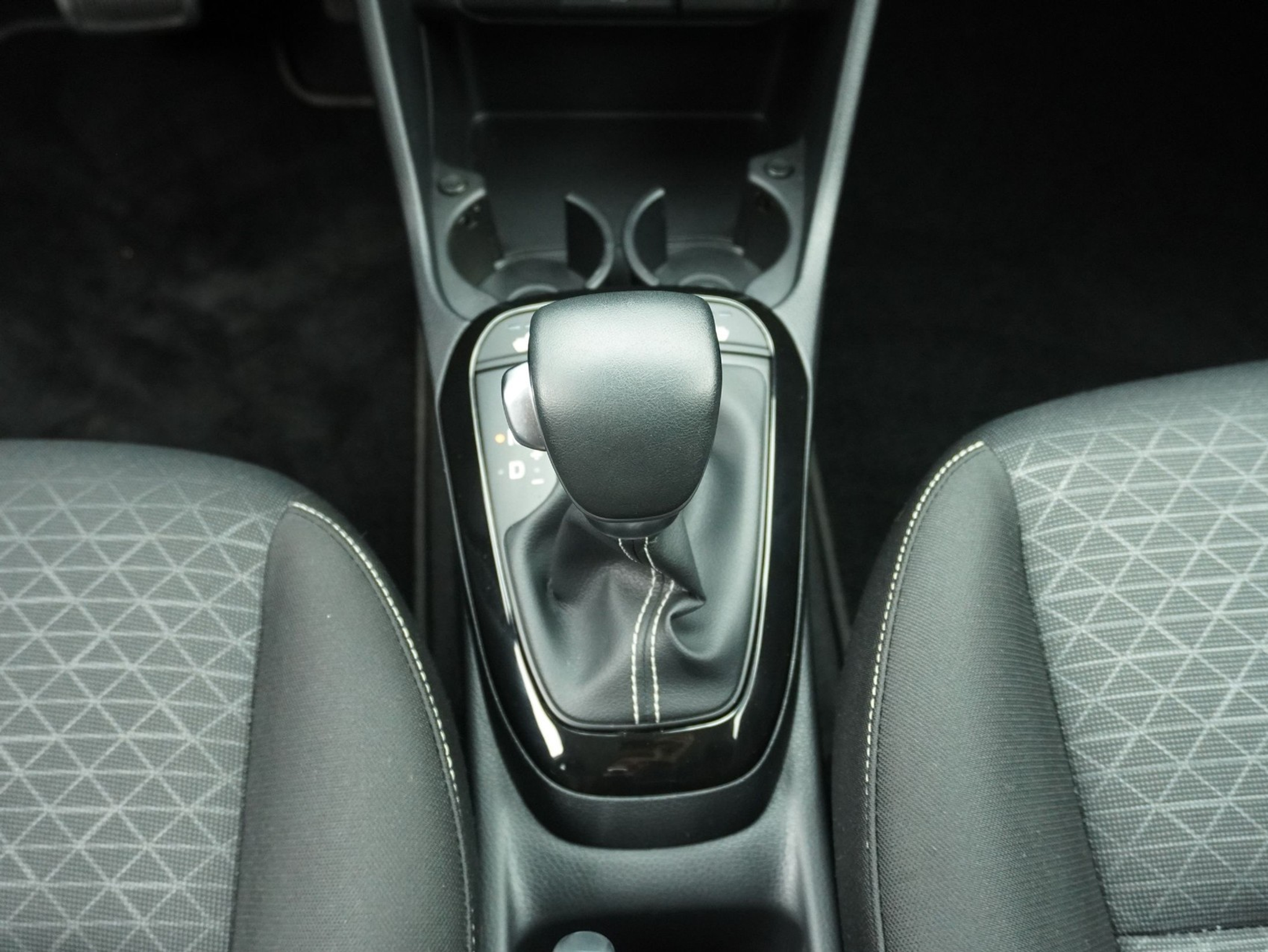 listing desktop thumbnail image 12