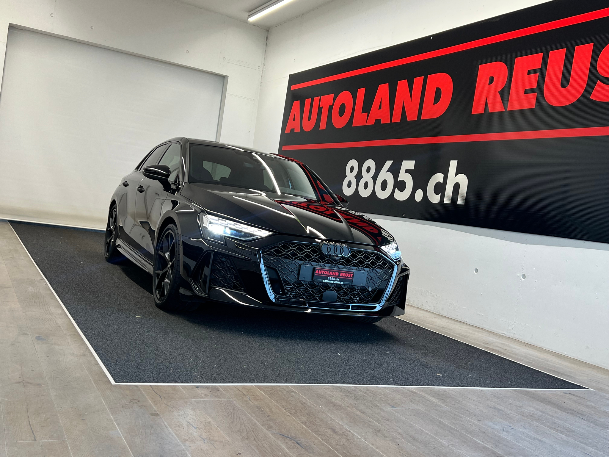 listing desktop thumbnail image 0