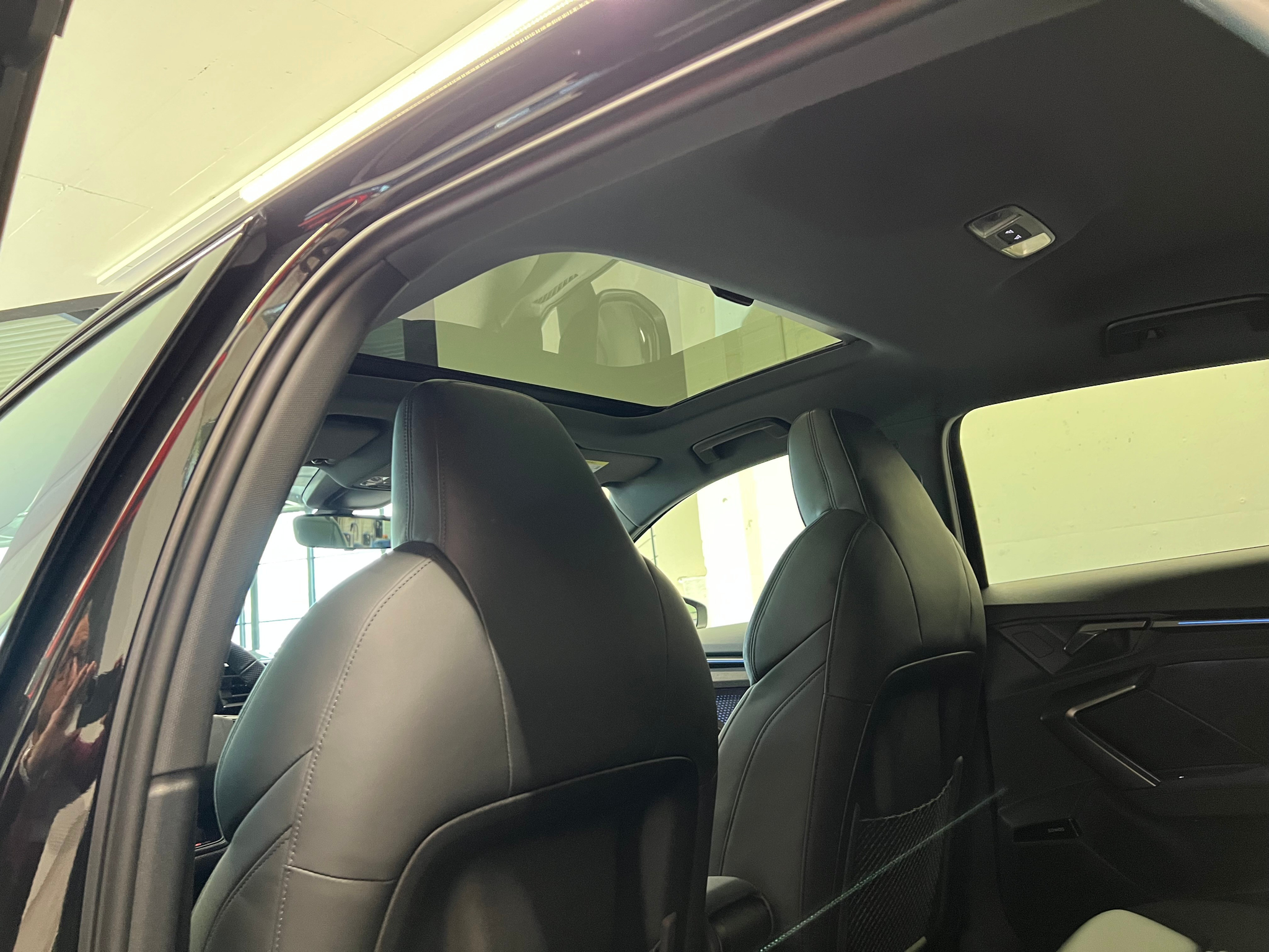 listing desktop thumbnail image 19