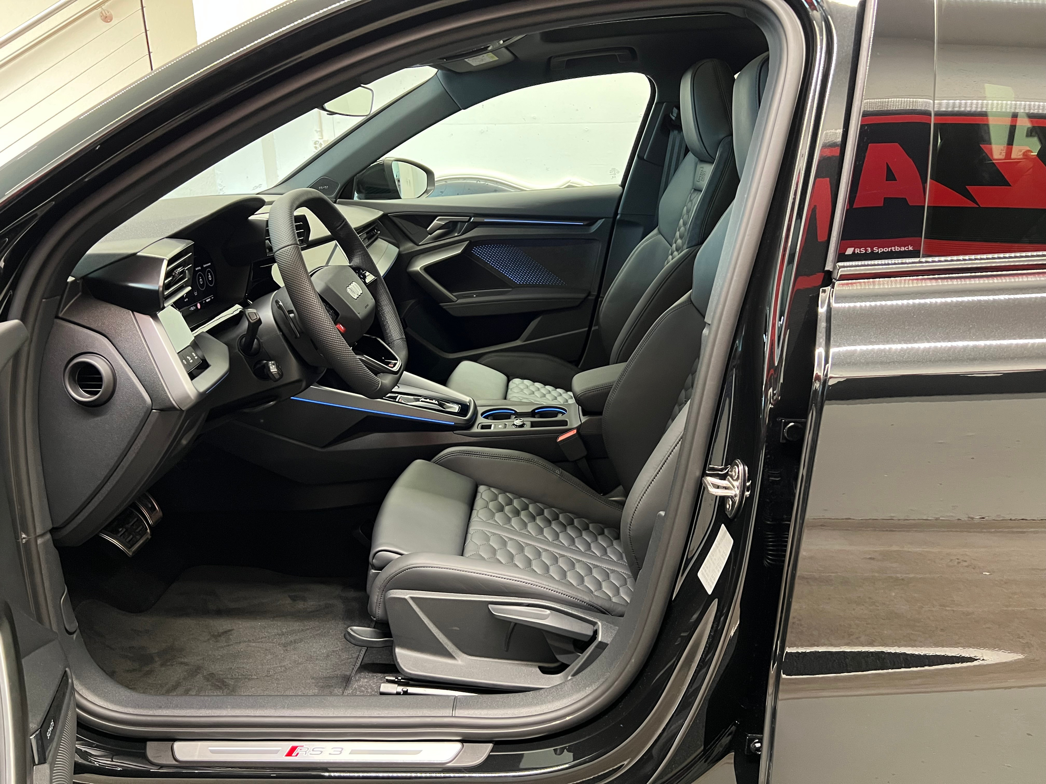 listing desktop thumbnail image 16