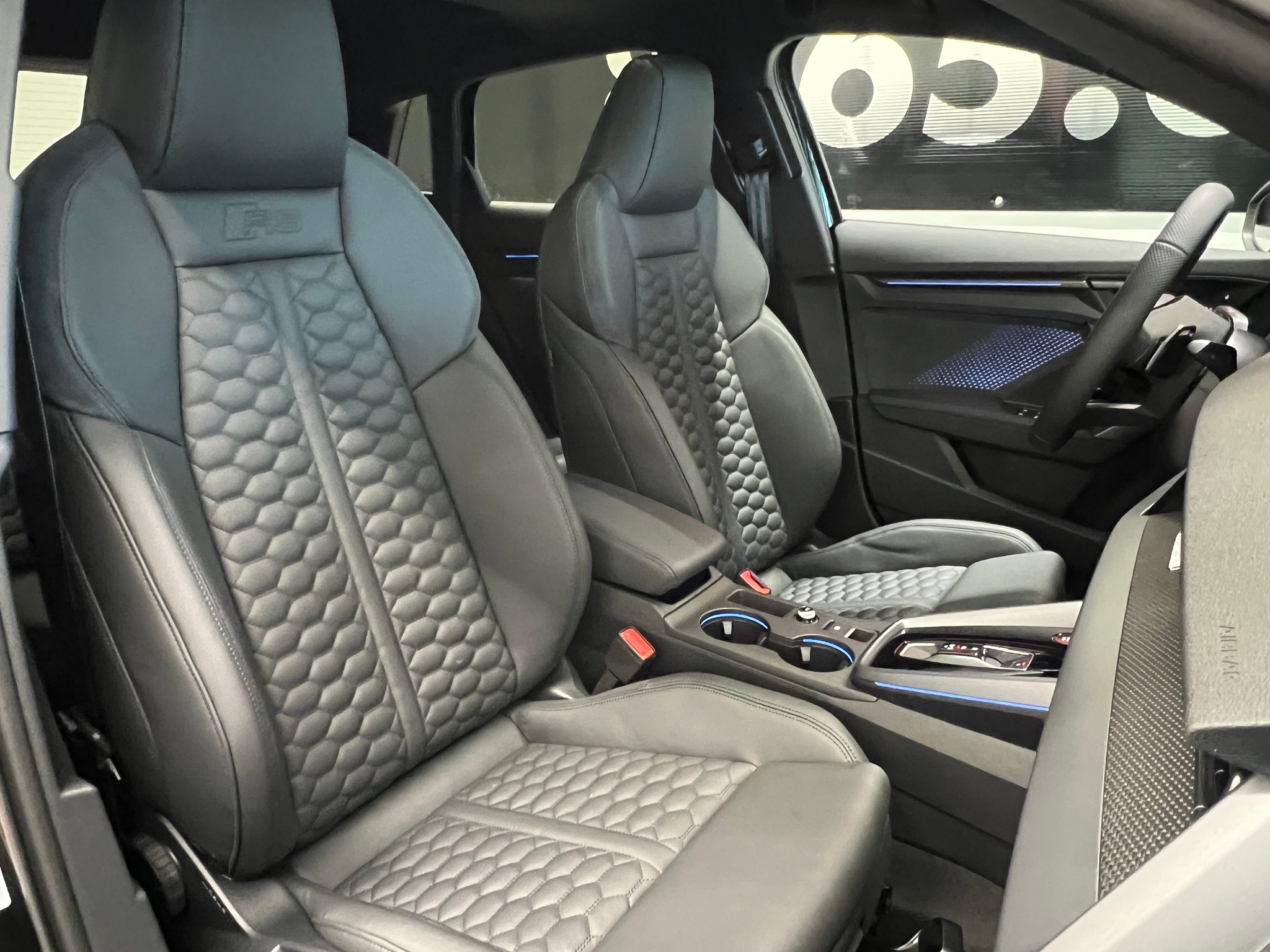 listing desktop thumbnail image 25