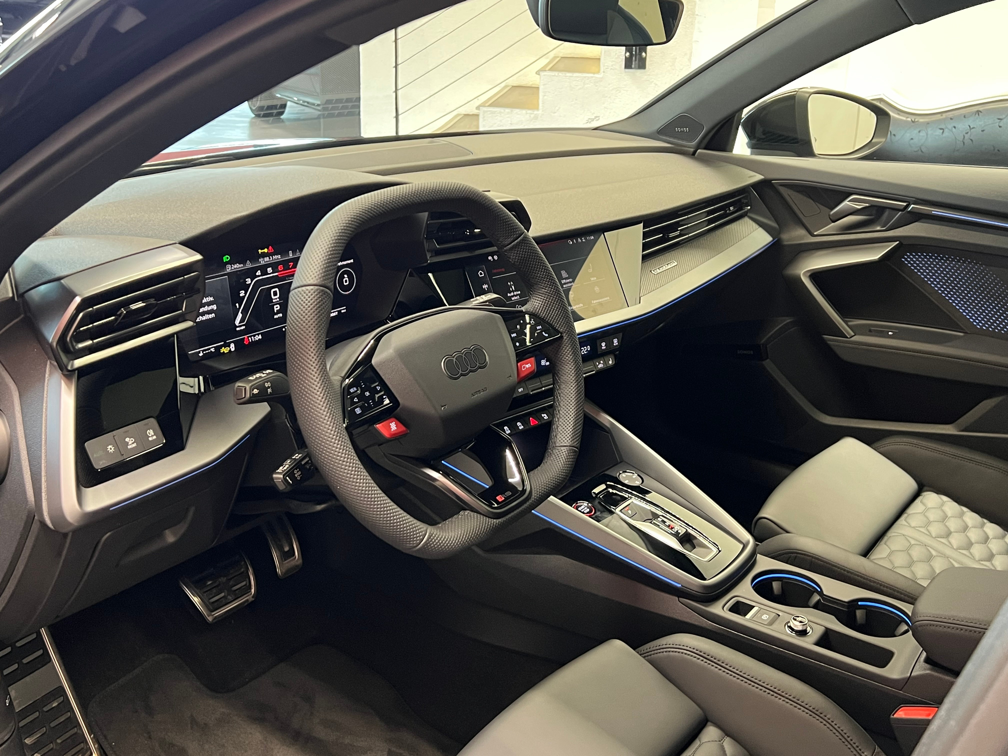 listing desktop thumbnail image 12