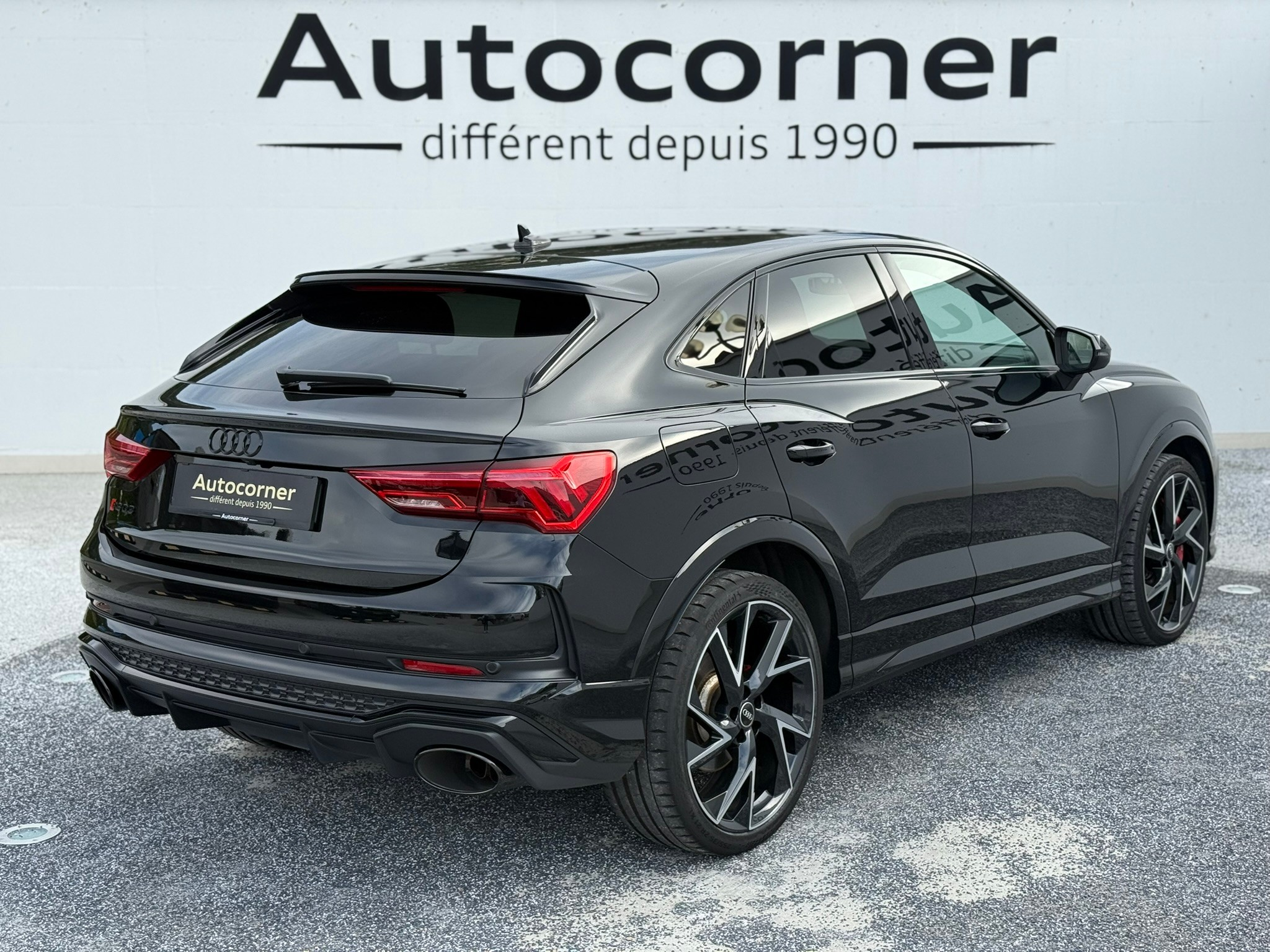 listing desktop thumbnail image 1