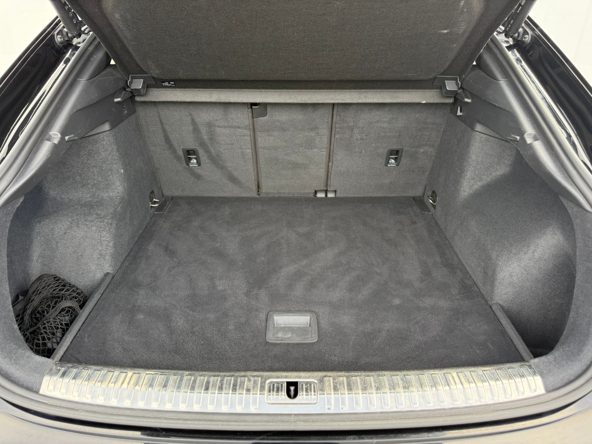 listing desktop thumbnail image 12