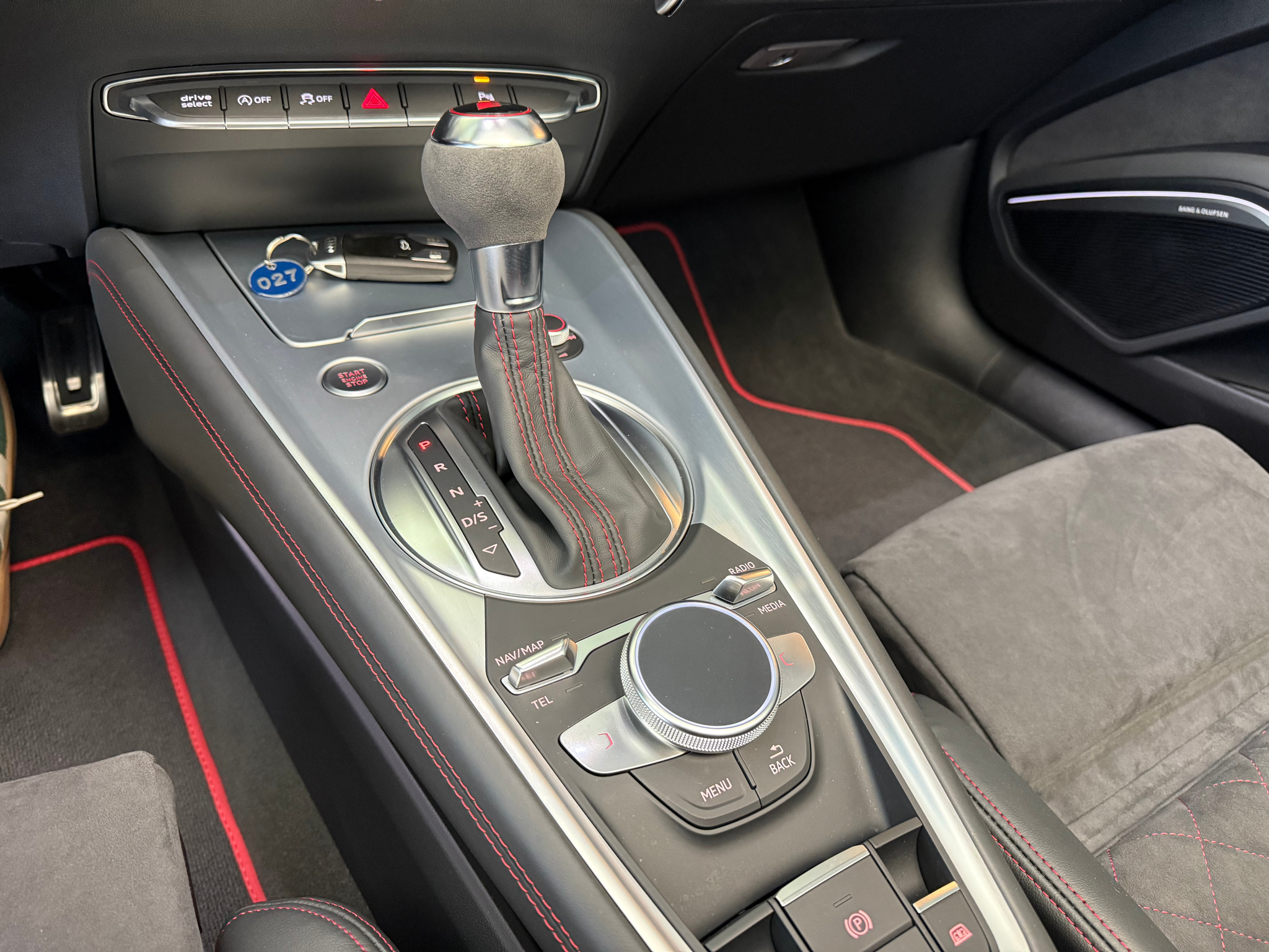 listing desktop thumbnail image 12