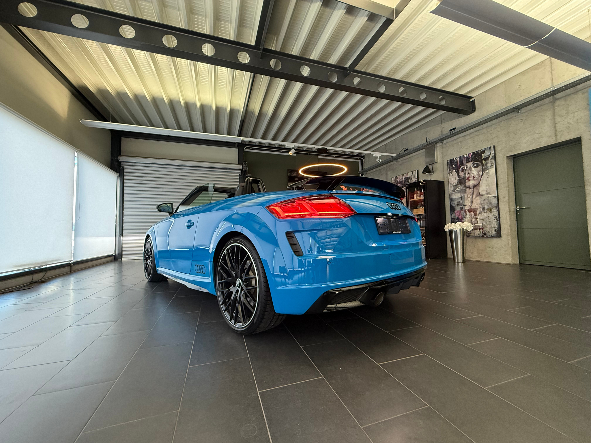 listing desktop thumbnail image 9