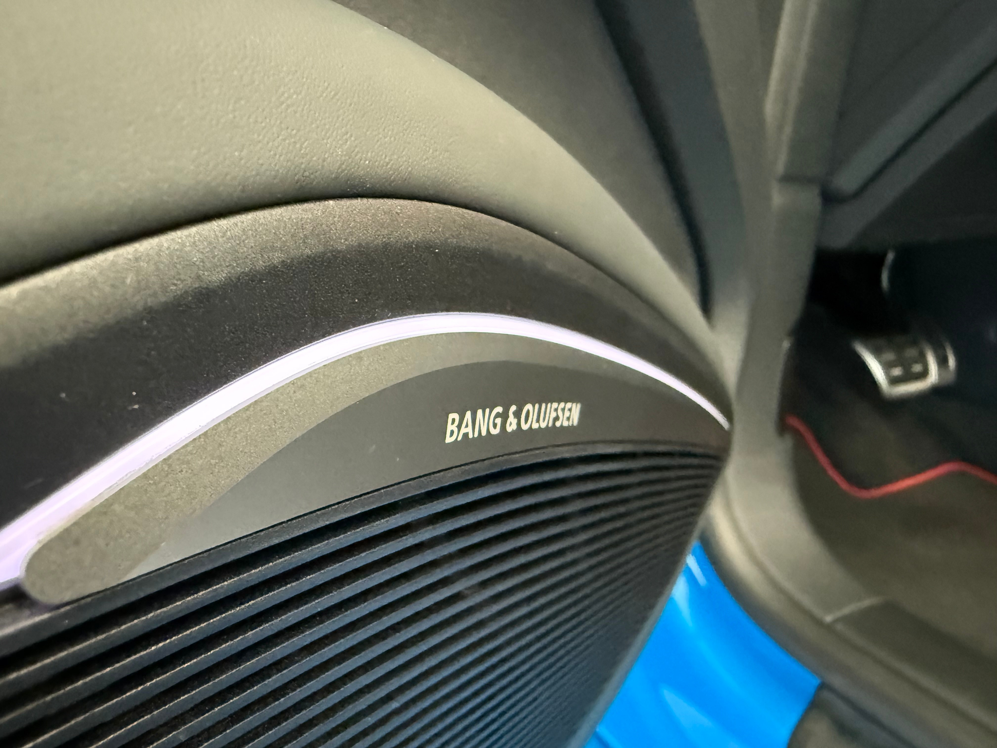 listing desktop thumbnail image 15