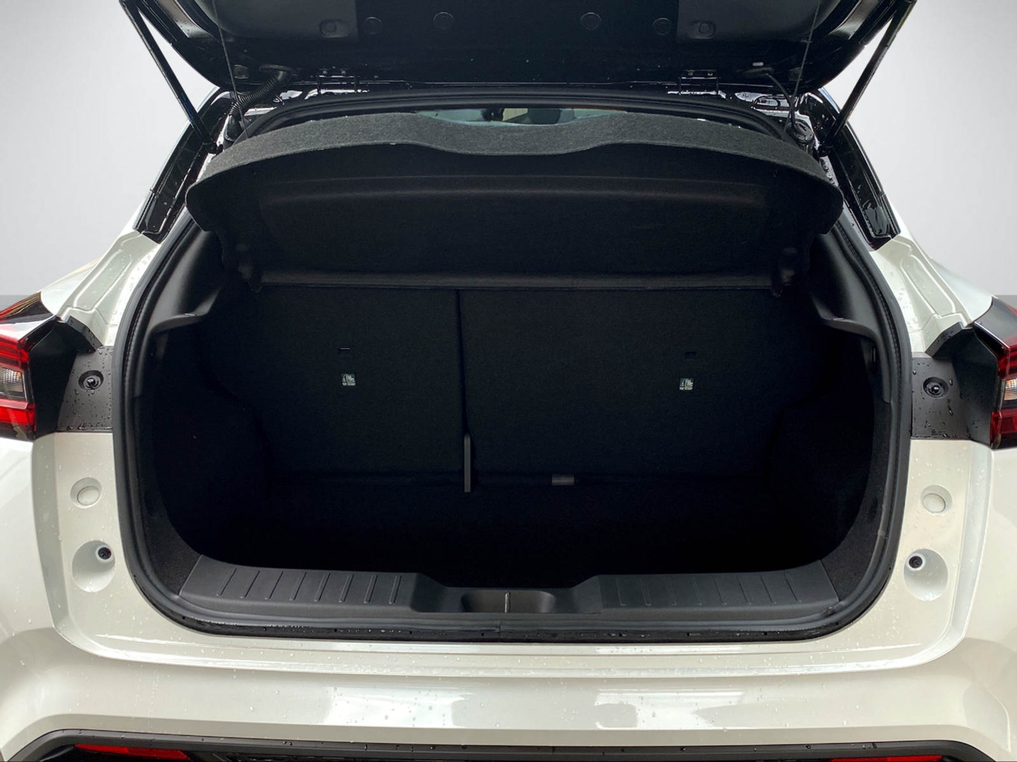 listing desktop thumbnail image 5